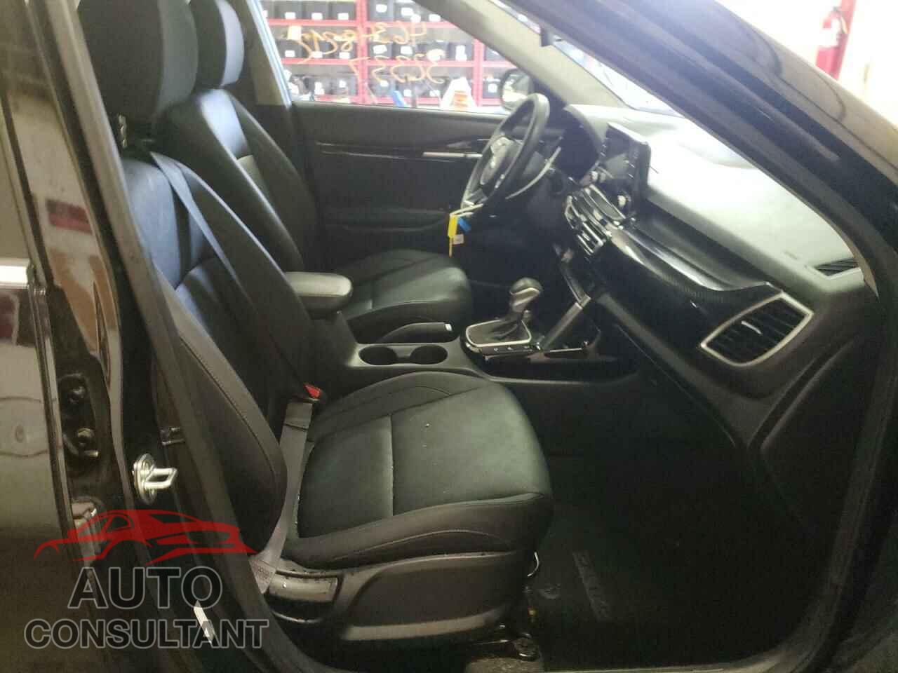 KIA SELTOS 2021 - KNDERCAA8M7213506
