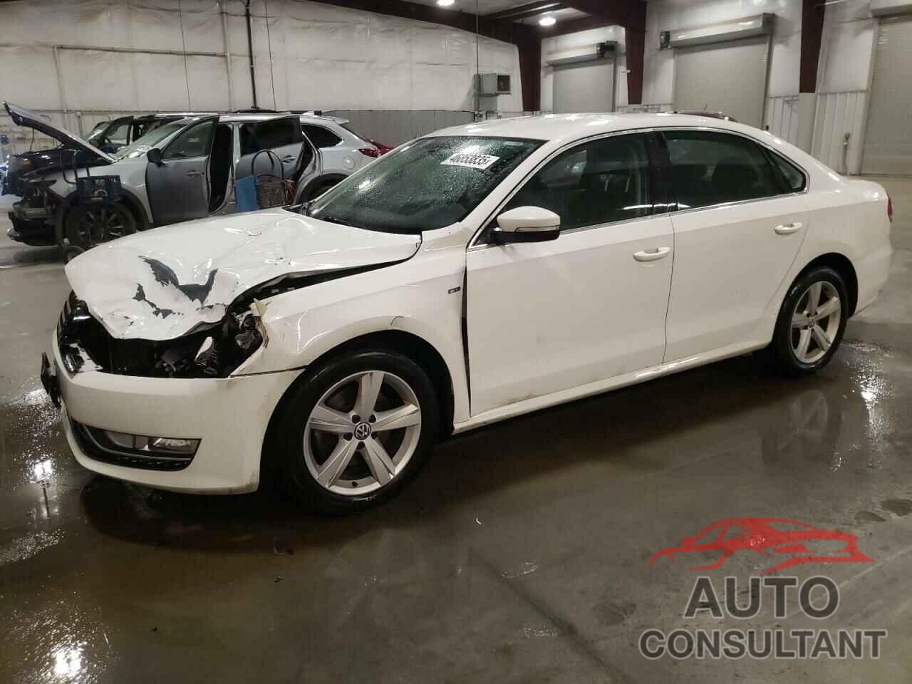 VOLKSWAGEN PASSAT 2015 - 1VWAT7A35FC112116