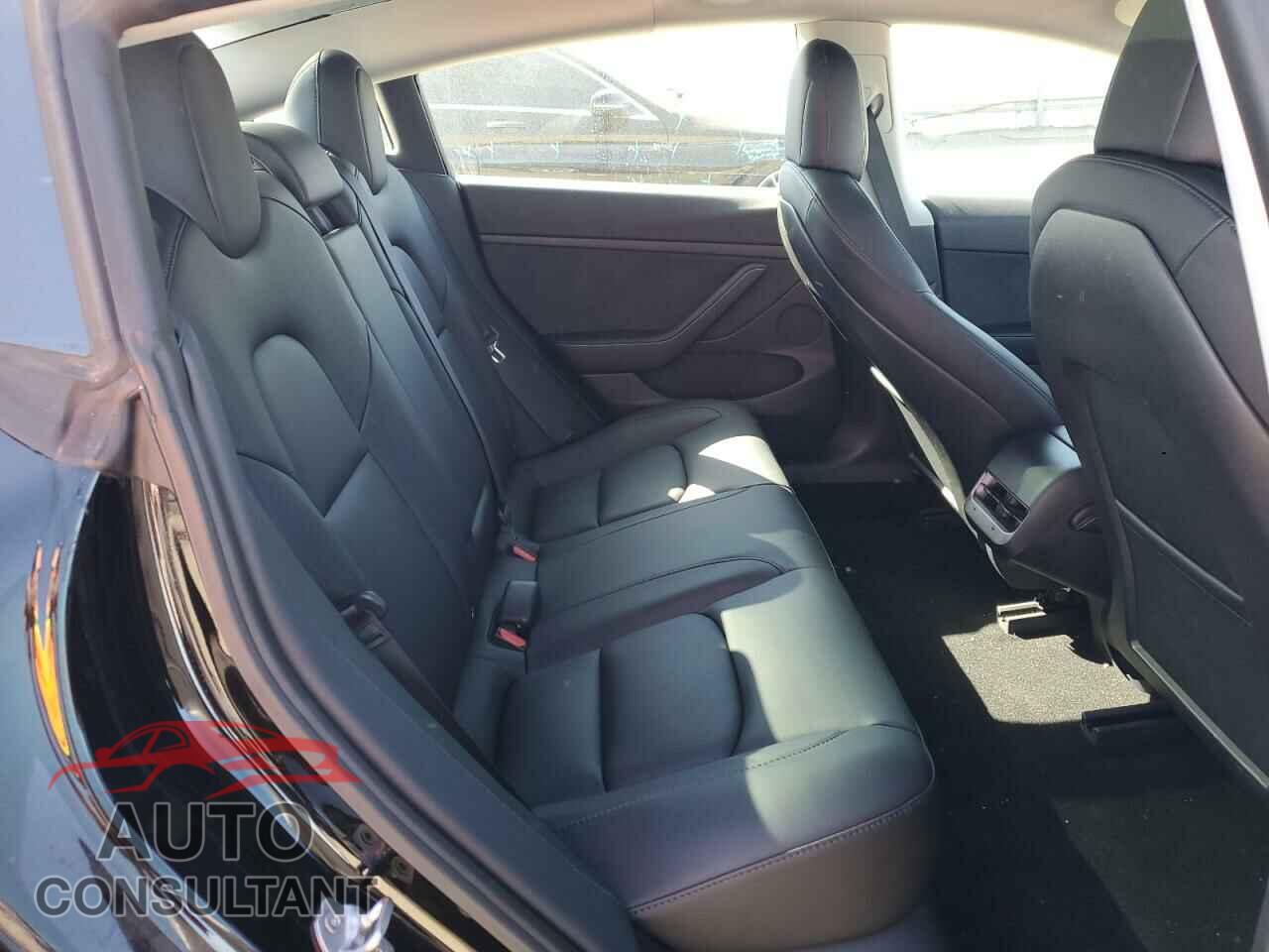 TESLA MODEL 3 2021 - 5YJ3E1EA1MF076792