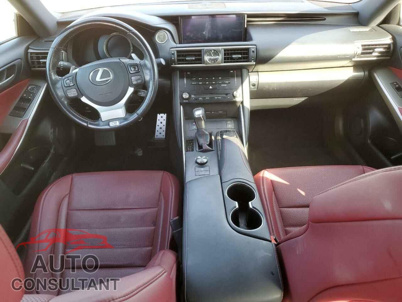 LEXUS IS 2017 - JTHBA1D28H5042310