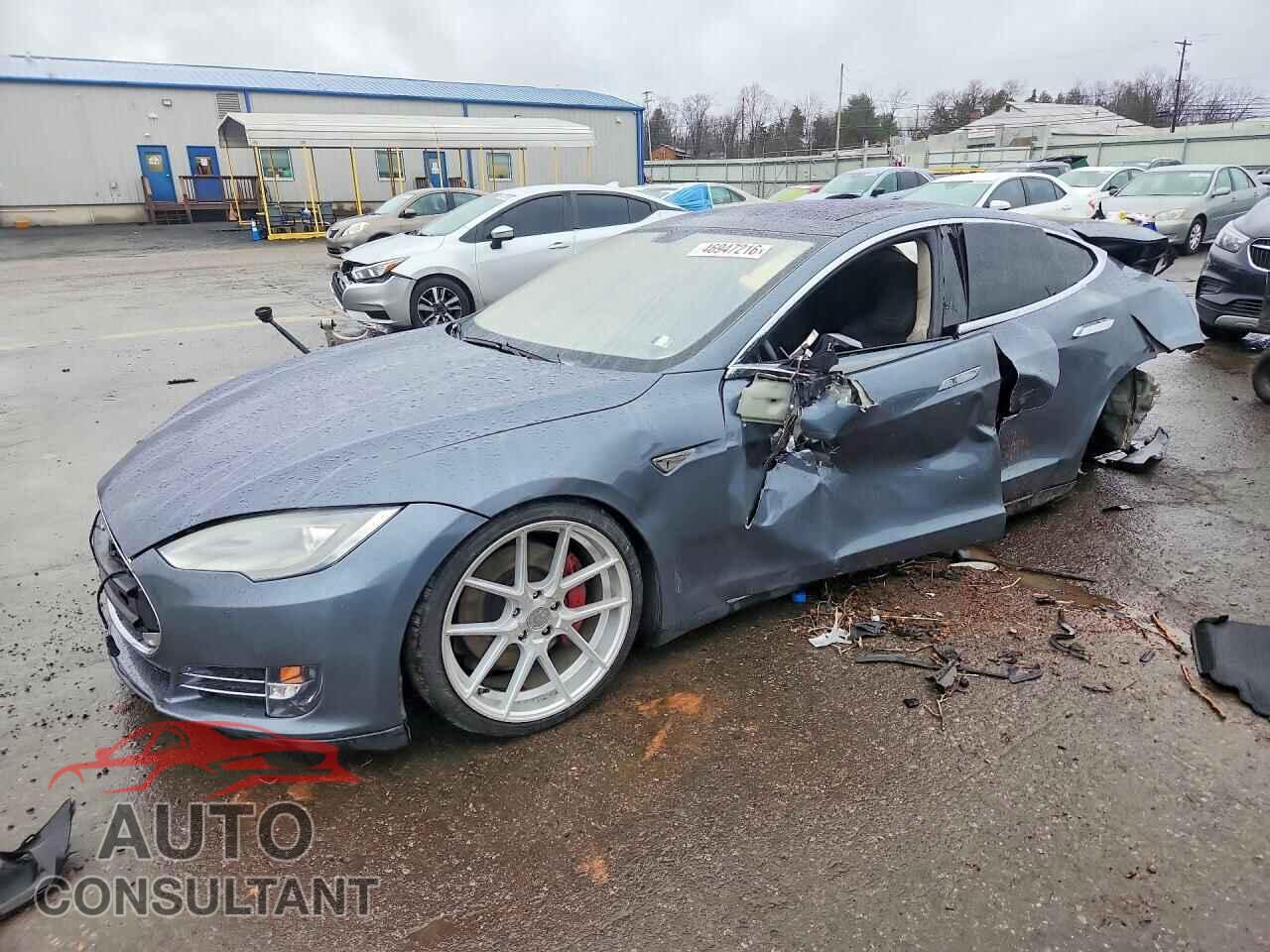 TESLA MODEL S 2013 - 5YJSA1CN4DFP20802