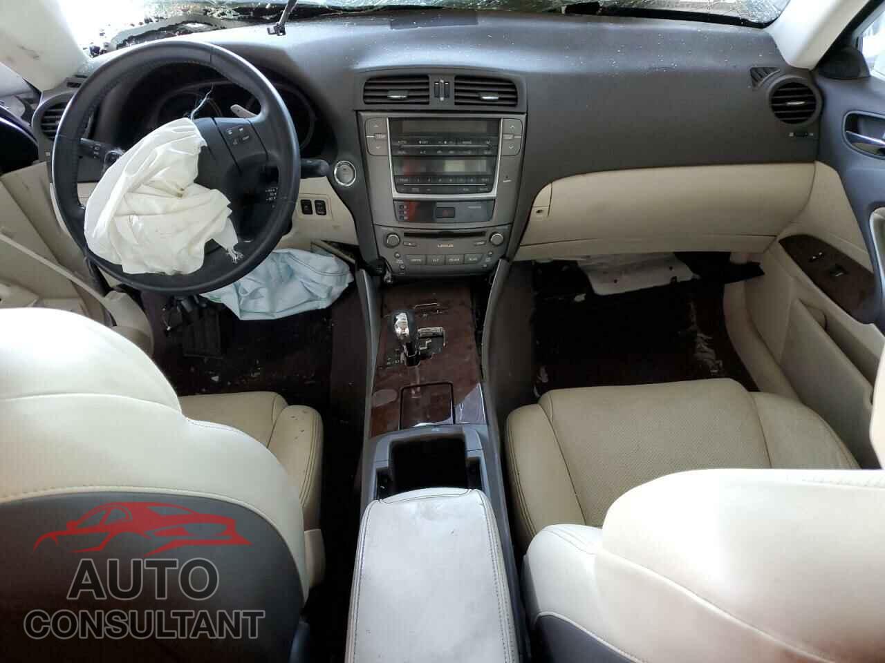 LEXUS IS 2010 - JTHBF5C28A2095929