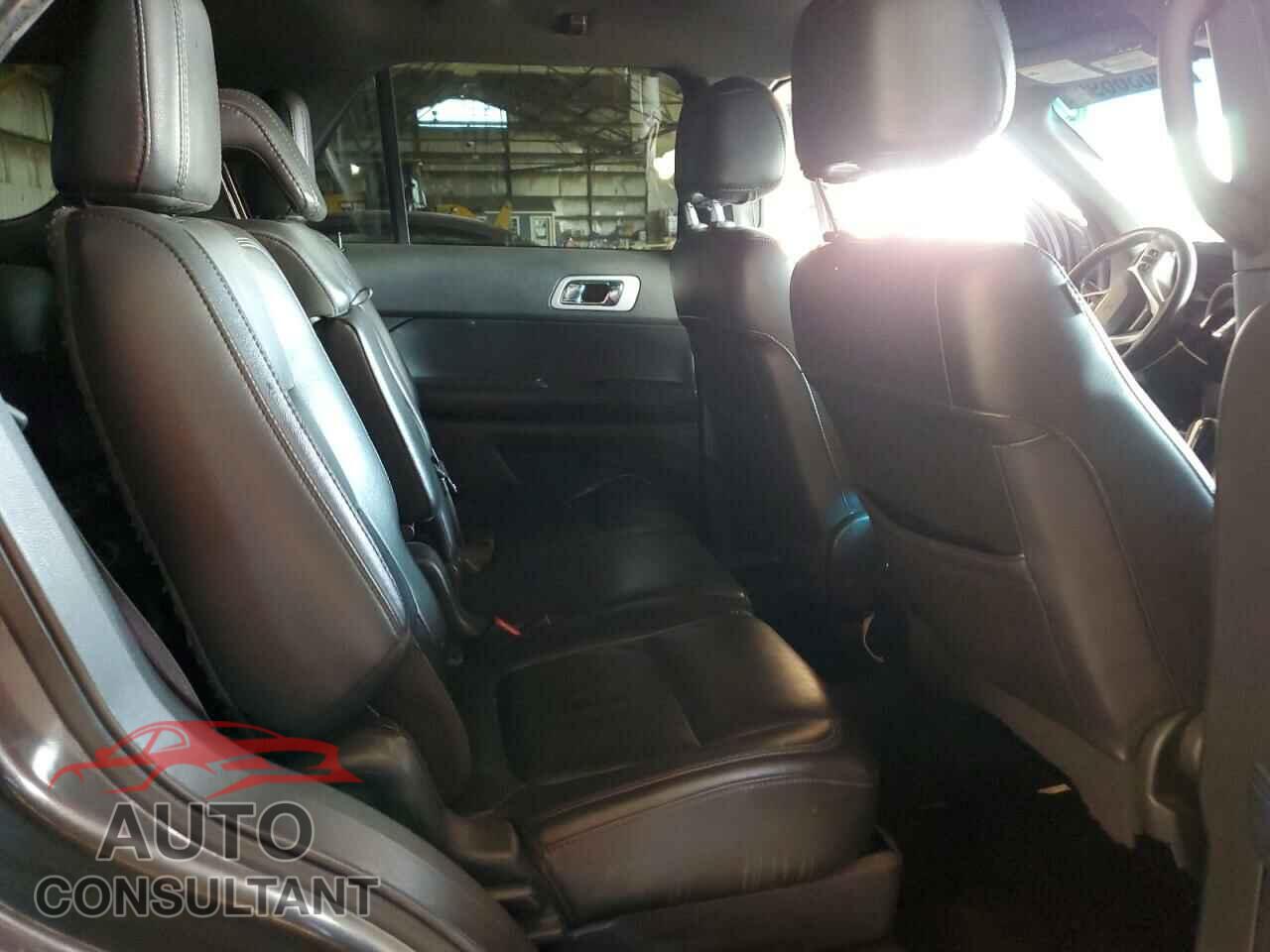 FORD EXPLORER 2015 - 1FM5K7F80FGB75141