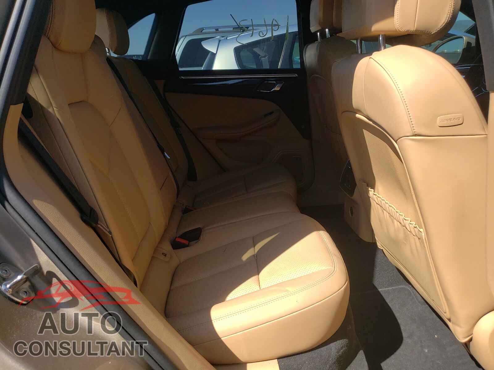 PORSCHE MACAN 2017 - WP1AA2A52HLB82008
