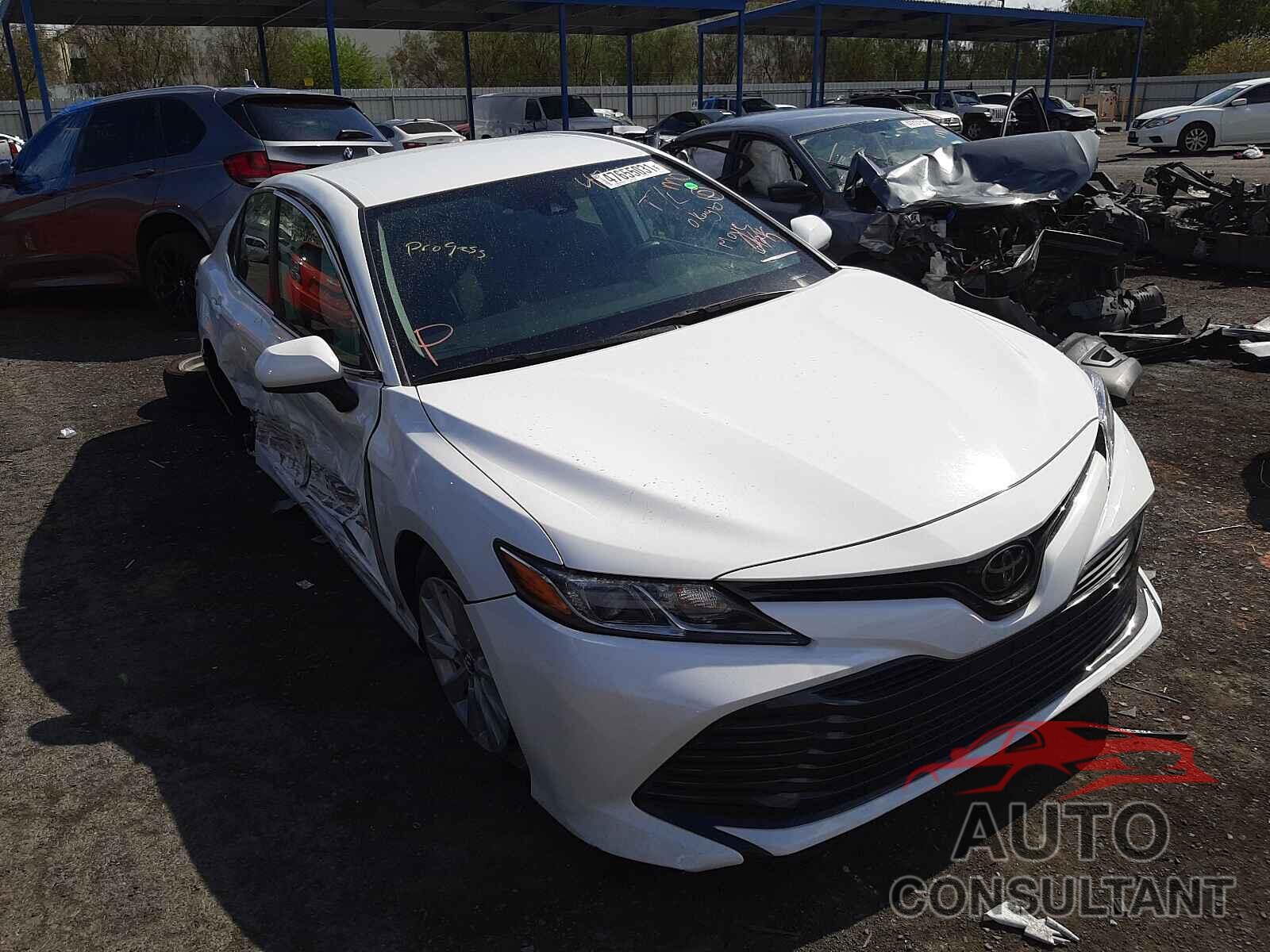 TOYOTA CAMRY 2019 - 4T1B11HK6KU211616
