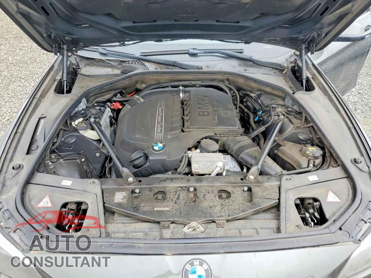 BMW 5 SERIES 2015 - WBA5B1C57FD920302