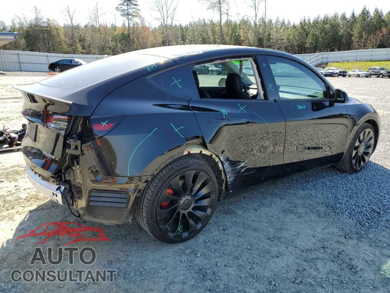 TESLA MODEL Y 2022 - 7SAYGDEF2NF512888