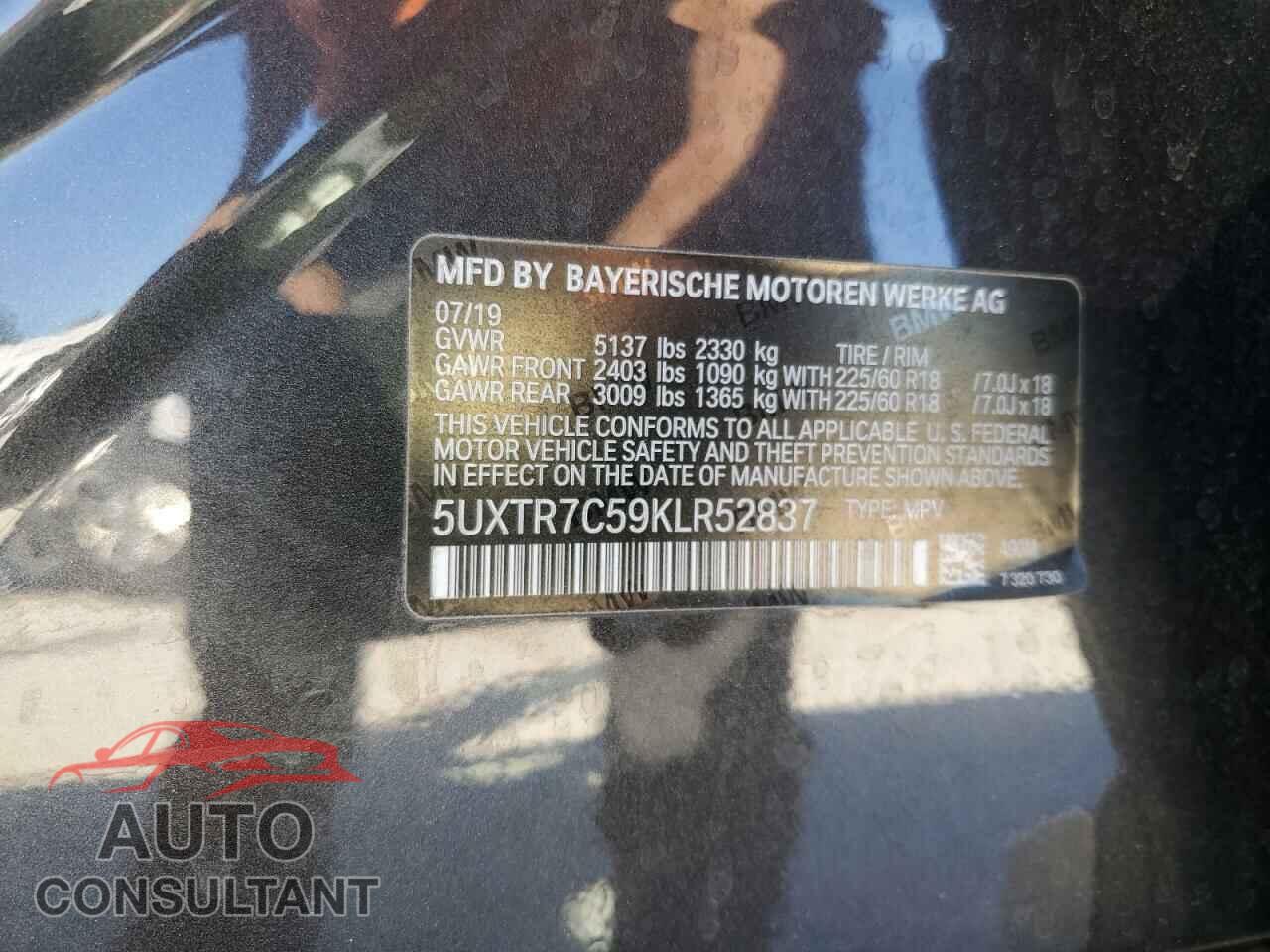 BMW X3 2019 - 5UXTR7C59KLR52837