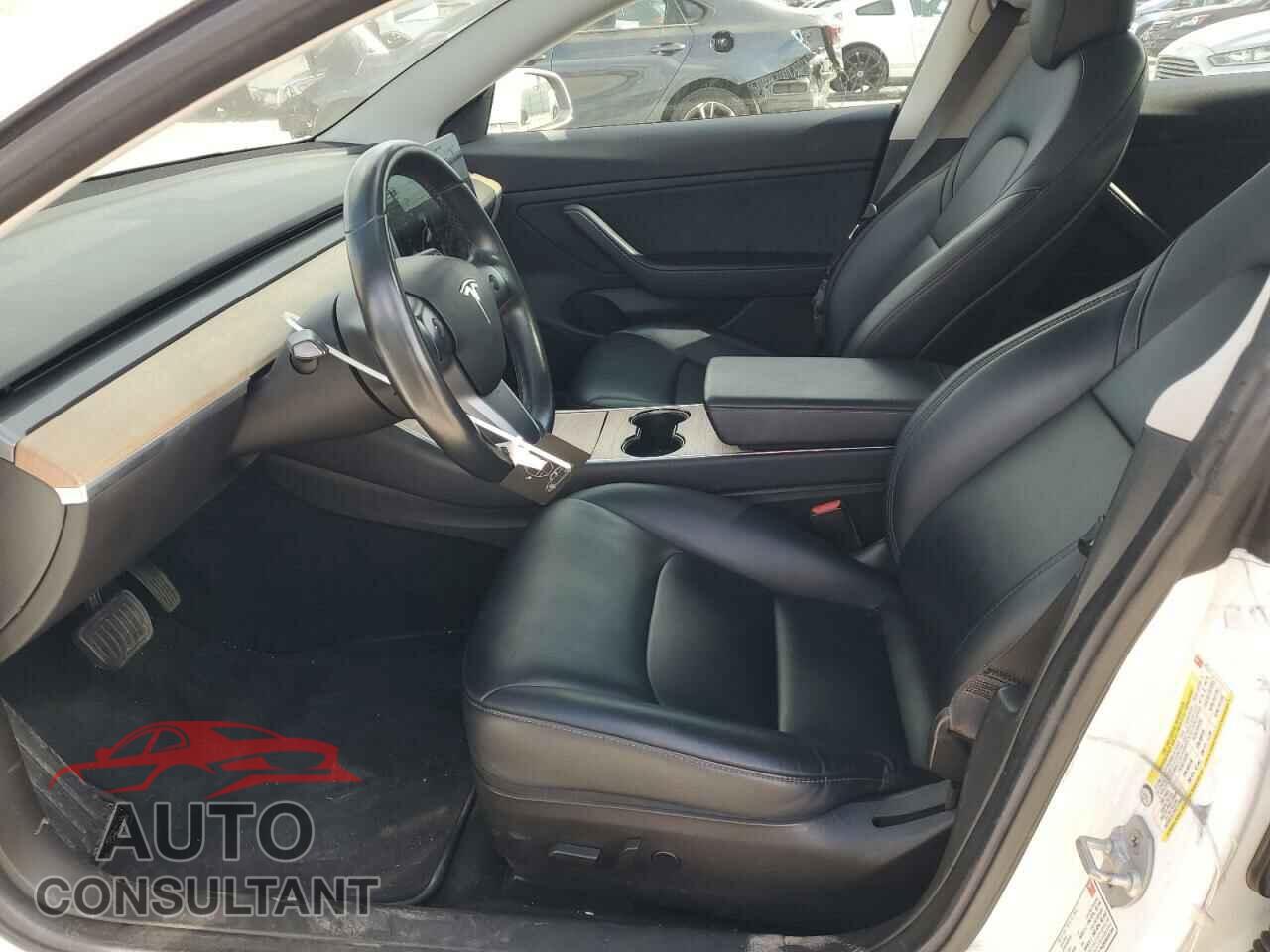 TESLA MODEL 3 2018 - 5YJ3E1EA5JF014811
