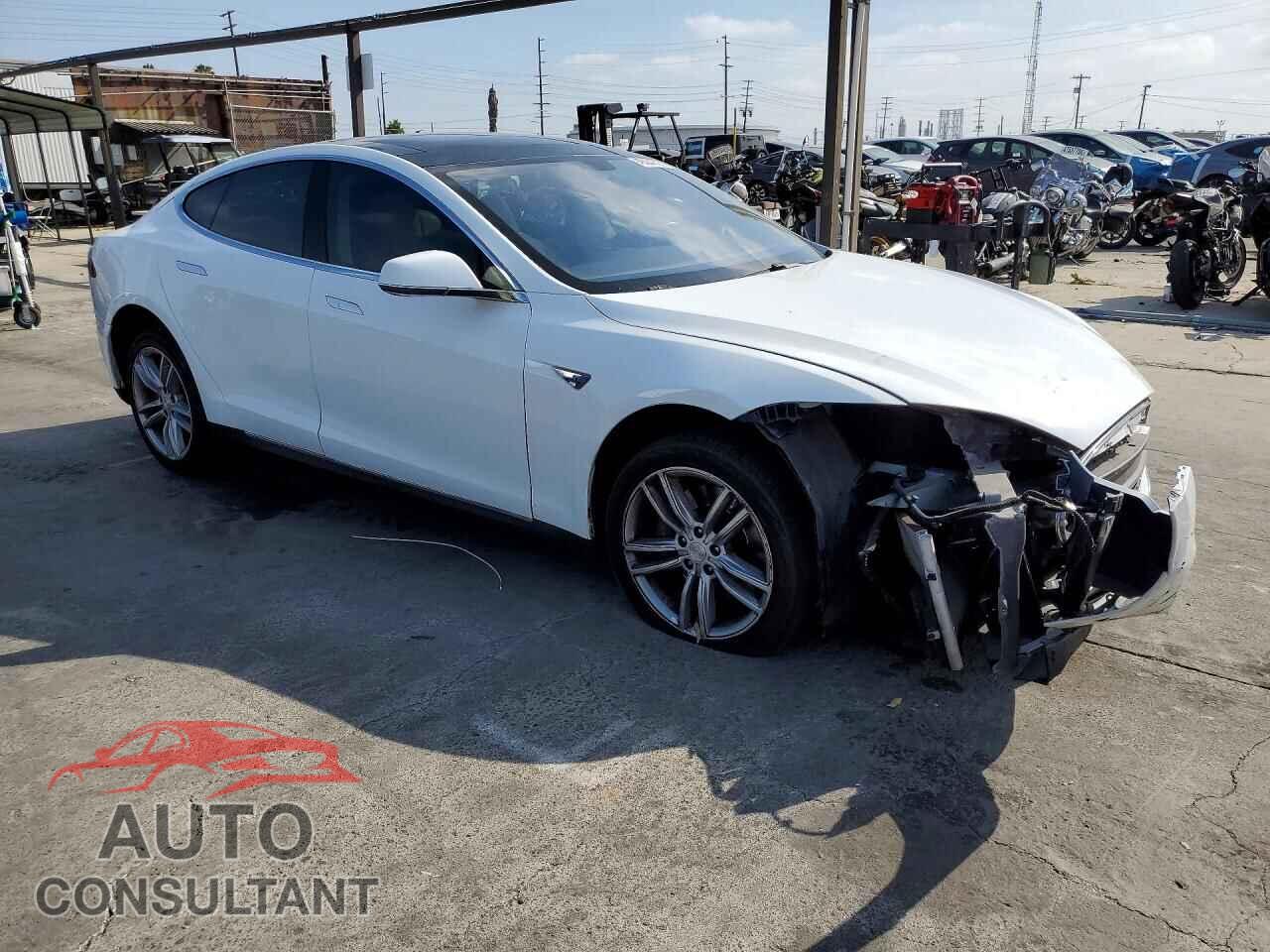 TESLA MODEL S 2012 - 5YJSA1DN8CFP01327