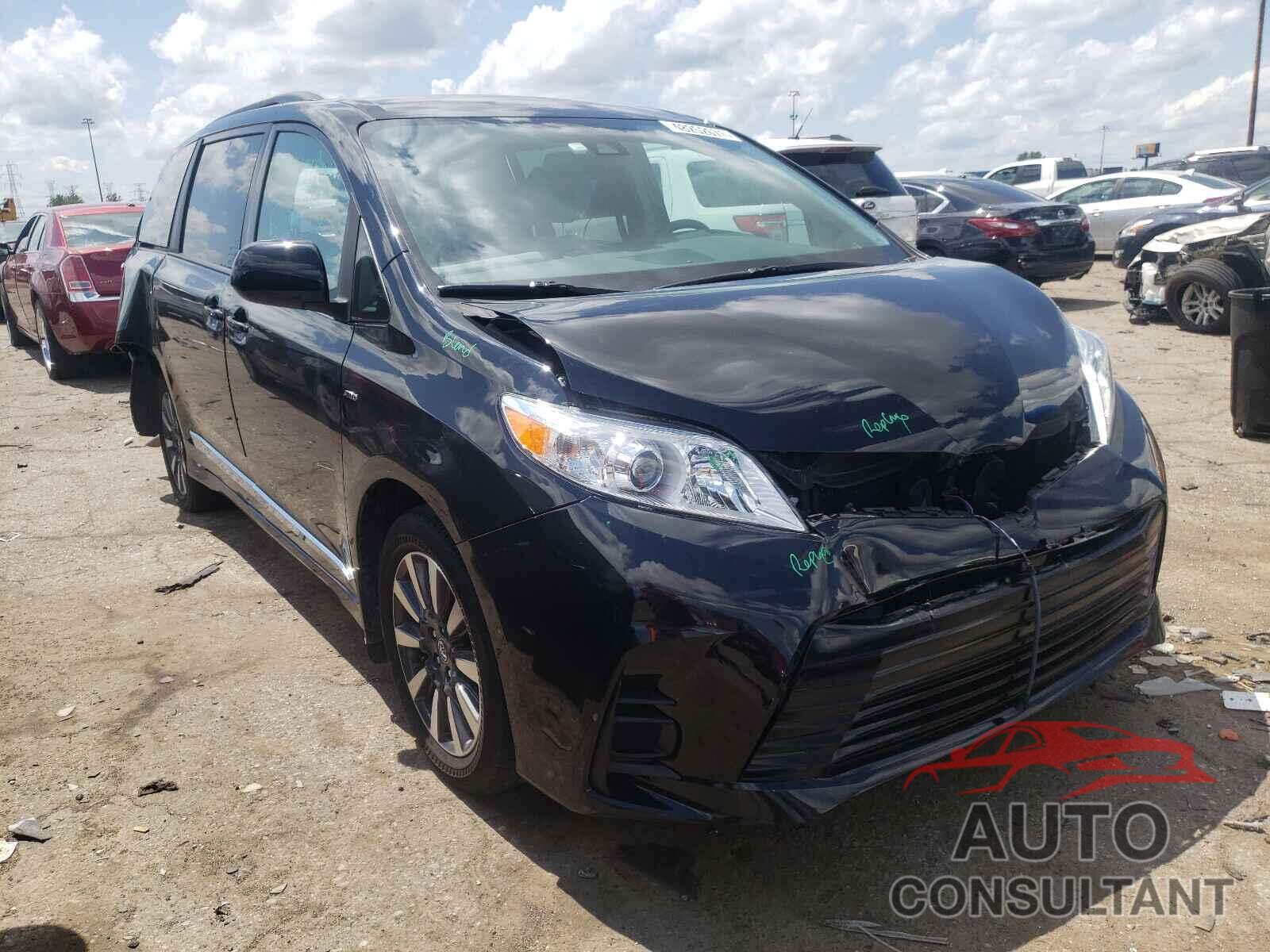 TOYOTA SIENNA 2018 - 5TDJZ3DC9JS192386