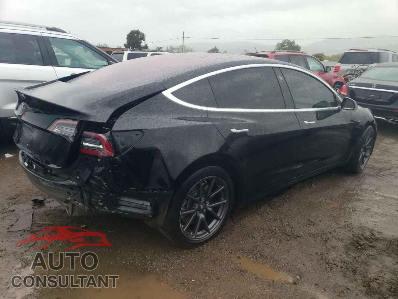 TESLA MODEL 3 2018 - 5YJ3E1EA5JF038865