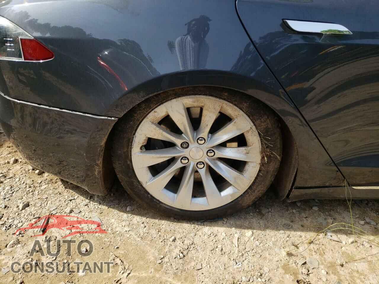 TESLA MODEL S 2017 - 5YJSA1E20HF224209