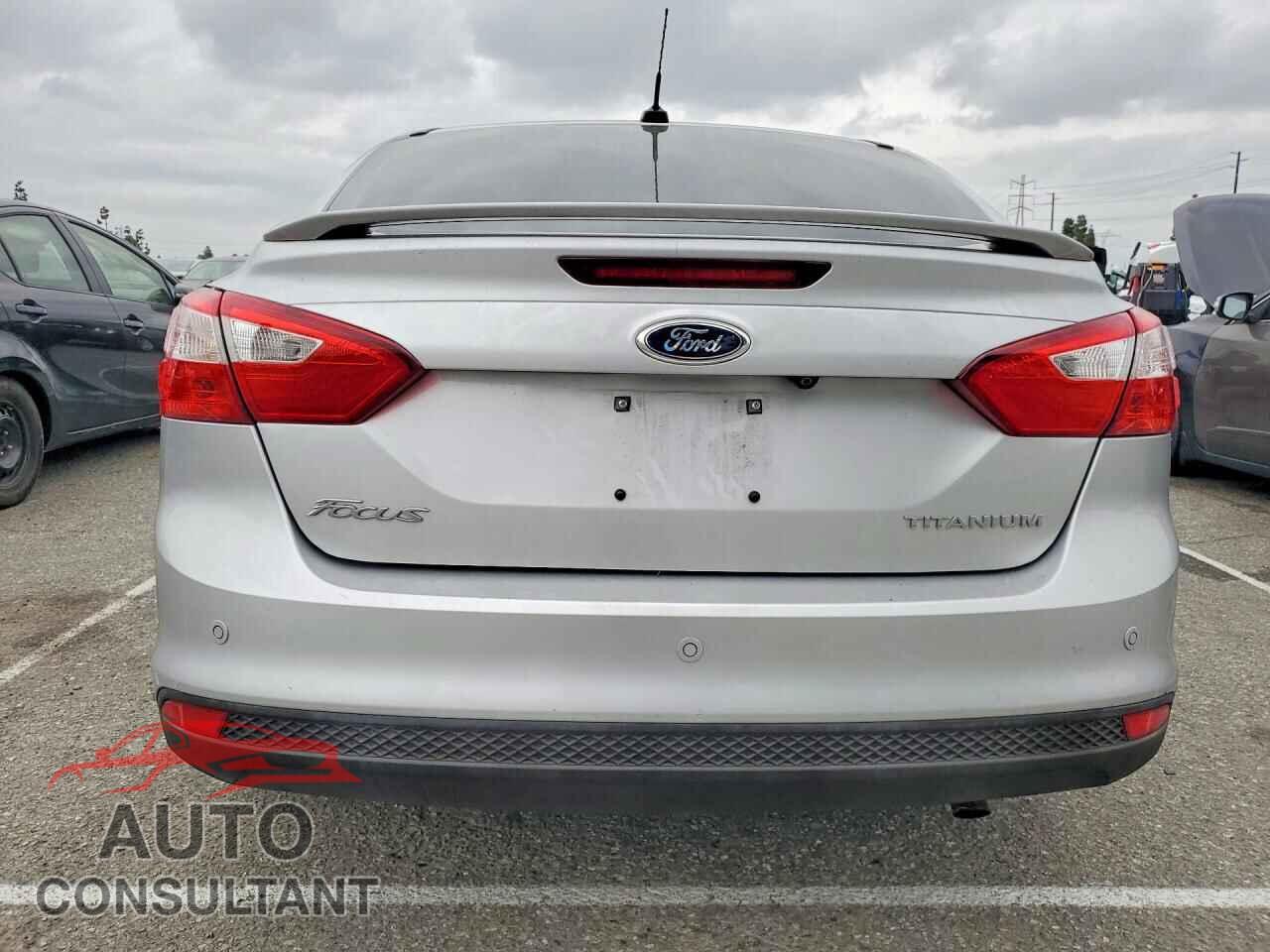 FORD FOCUS 2013 - 1FADP3J26DL353044