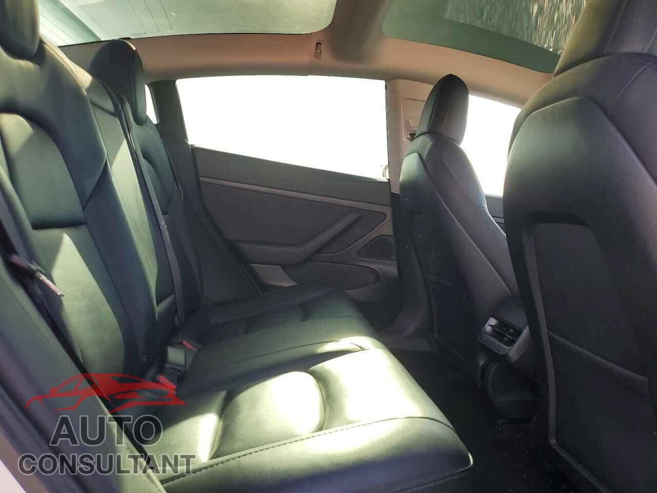 TESLA MODEL 3 2021 - 5YJ3E1EA2MF920385