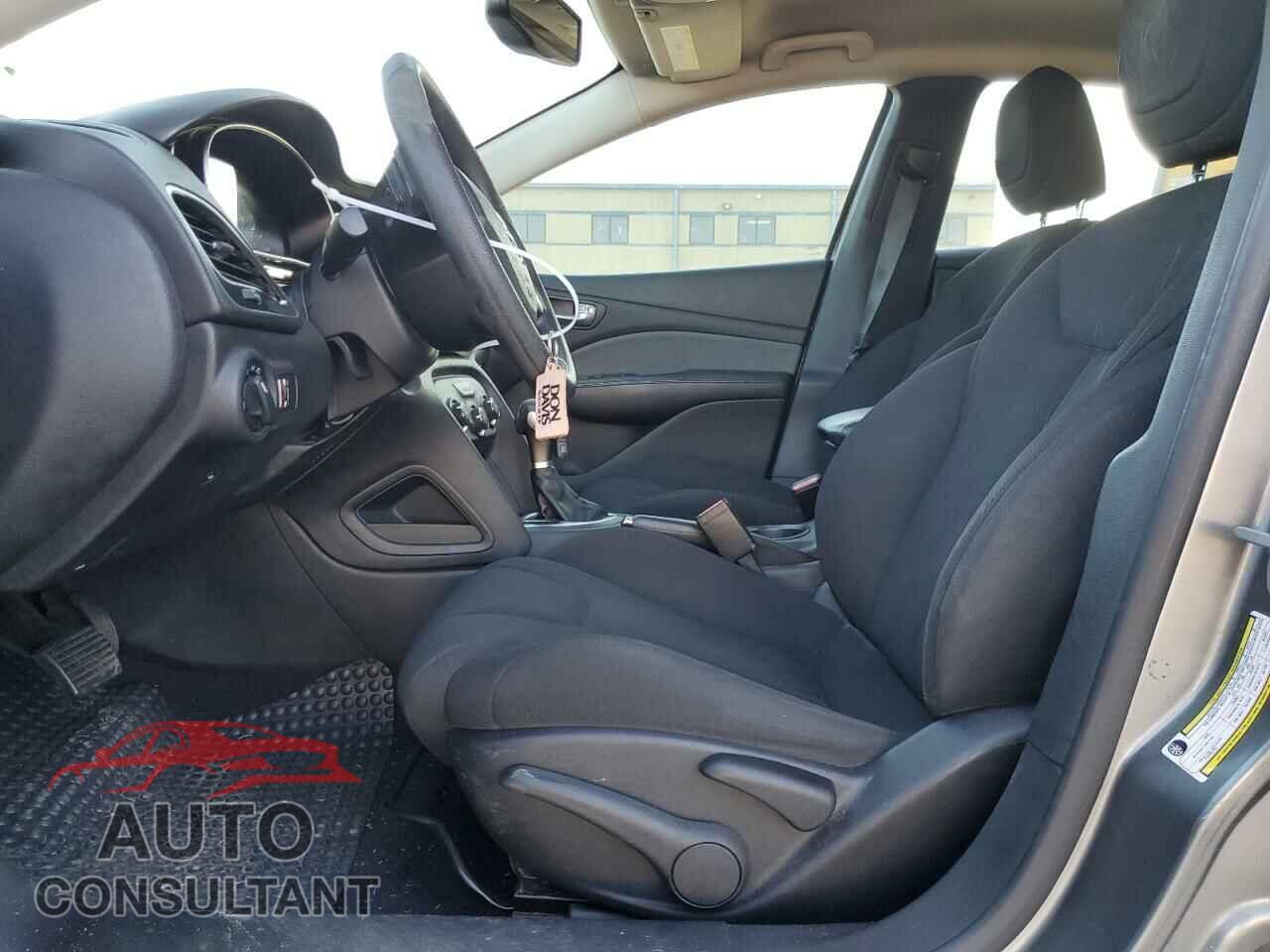 DODGE DART 2013 - 1C3CDFAA3DD247057