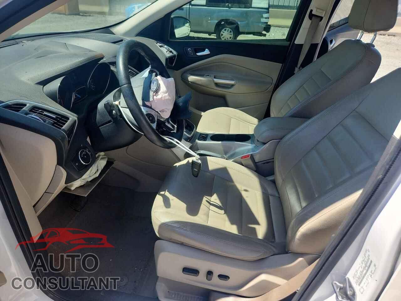 FORD ESCAPE 2013 - 1FMCU0HX6DUB77357