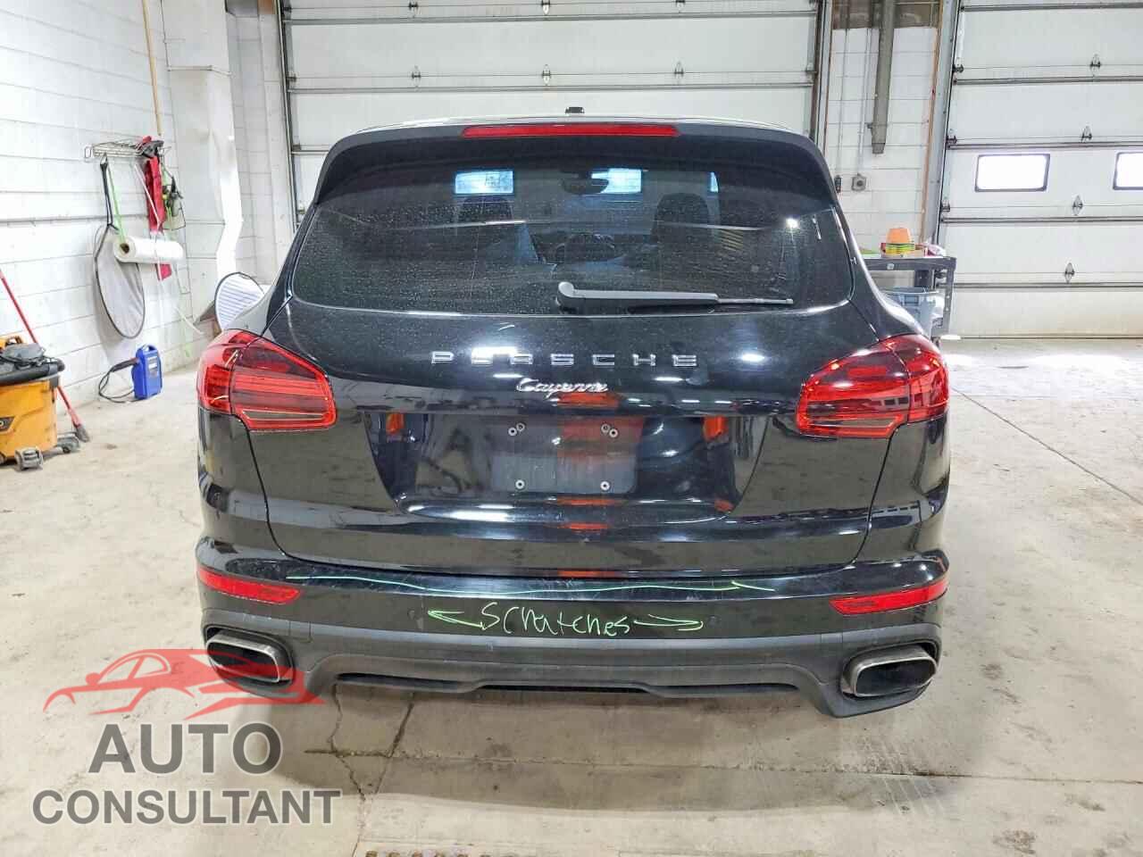 PORSCHE CAYENNE 2017 - WP1AA2A21HKA80193