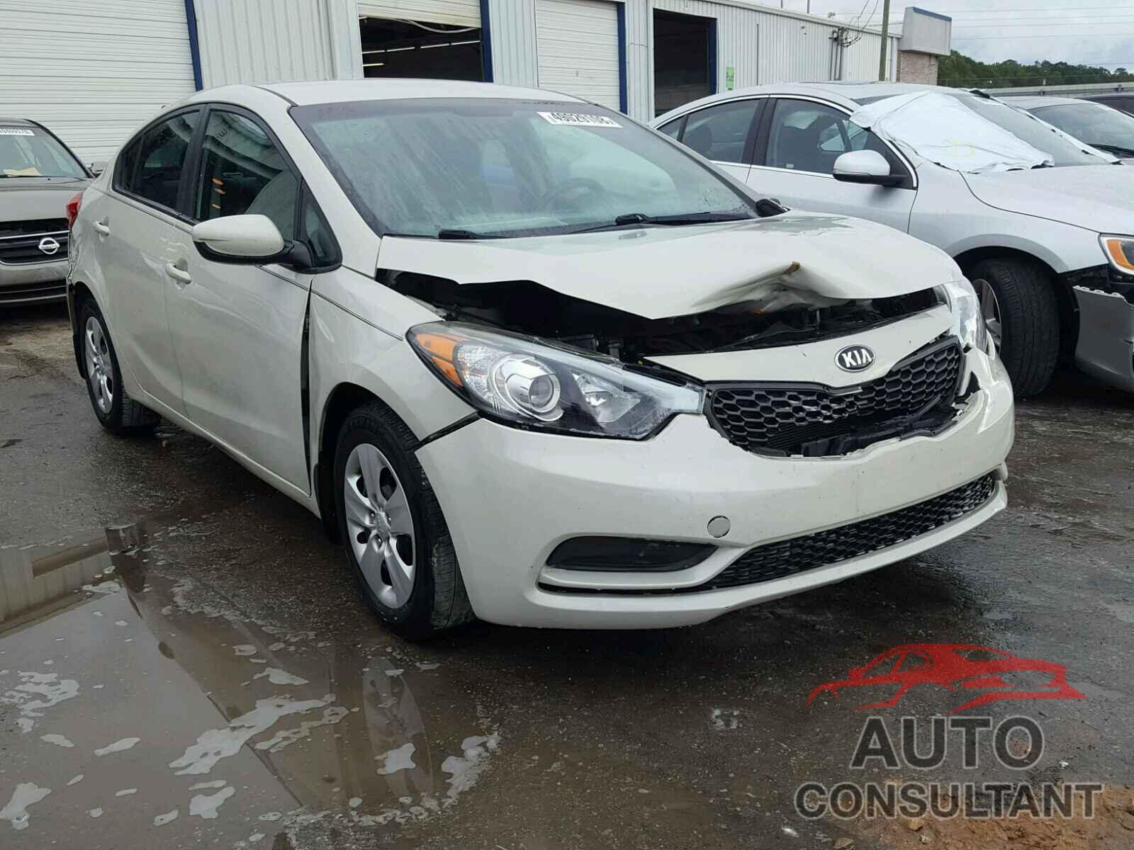 KIA FORTE 2015 - KNAFK4A67F5407885