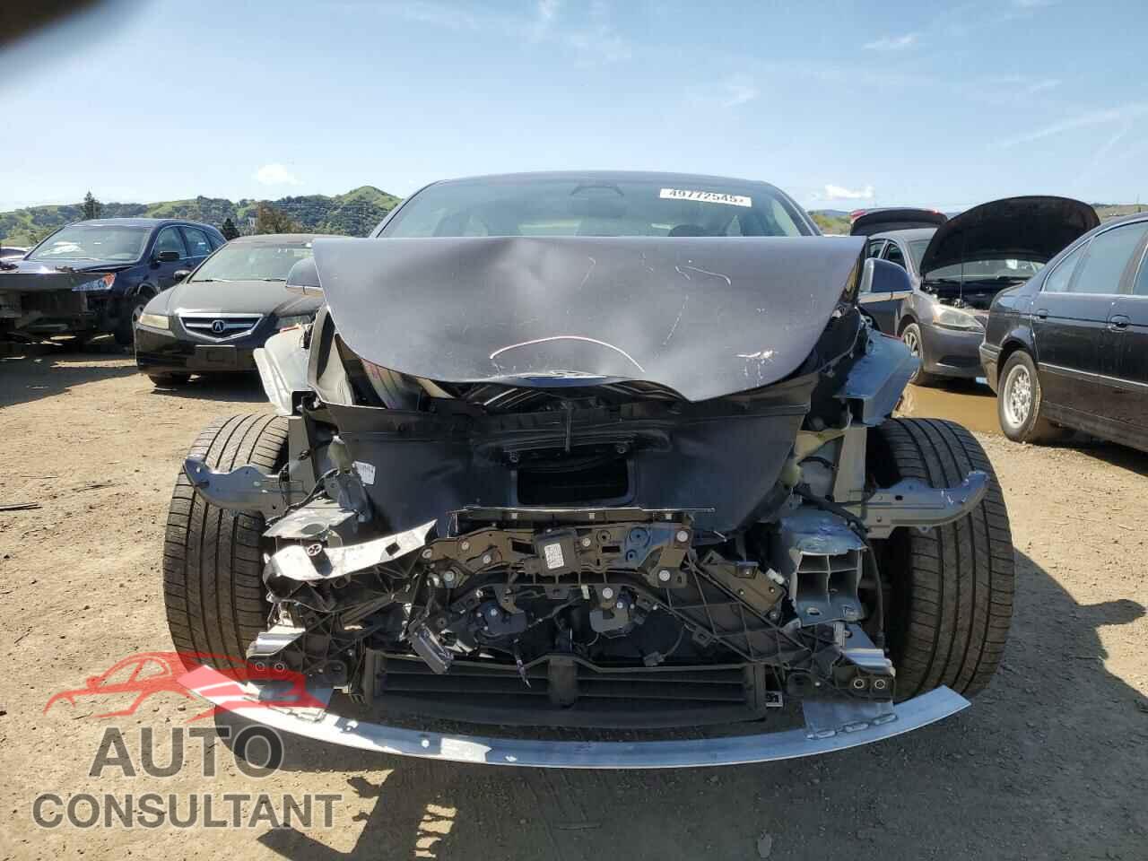 TESLA MODEL 3 2018 - 5YJ3E1EA1JF025711