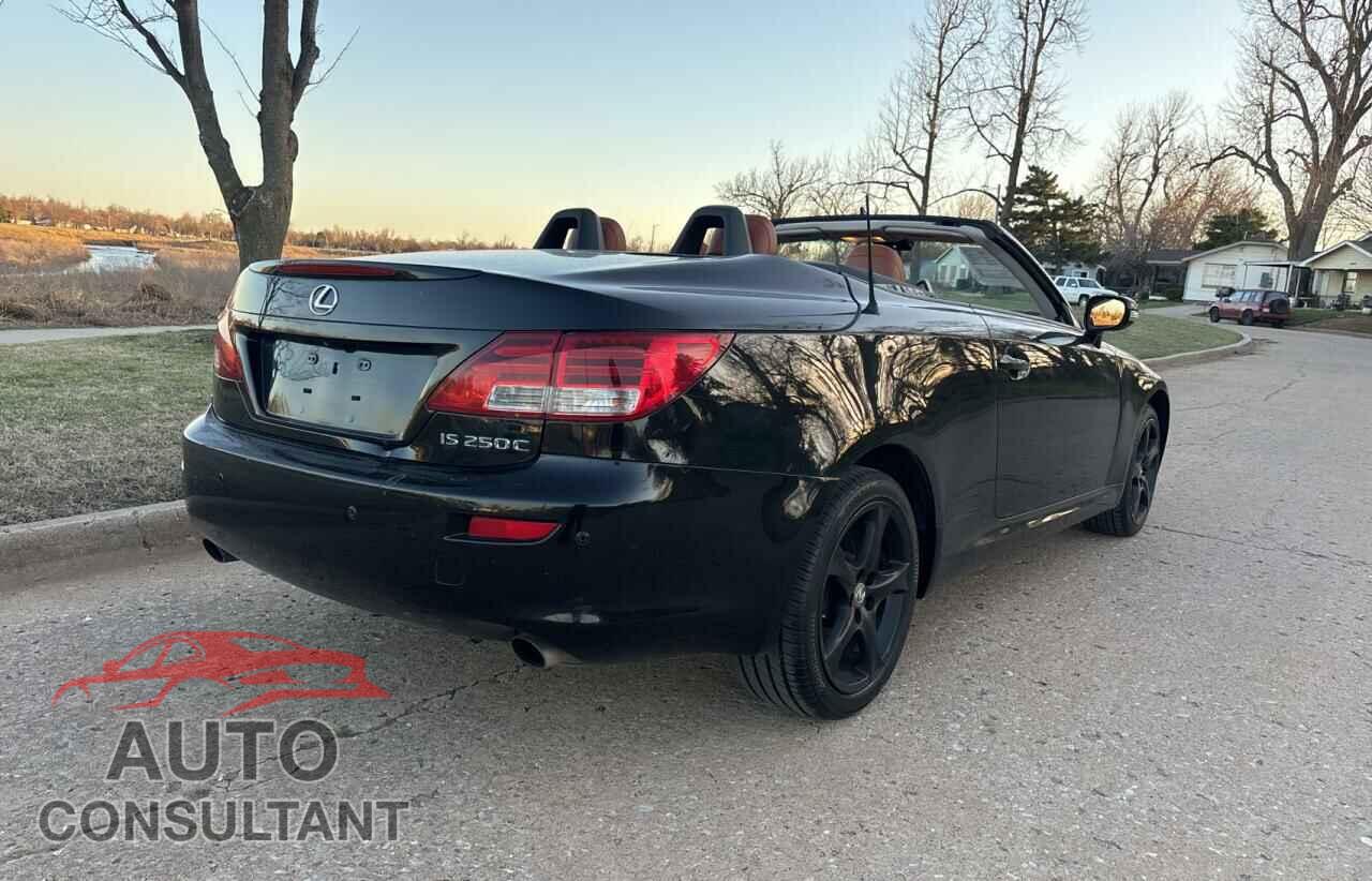 LEXUS IS 2011 - JTHFF2C2XB2518852