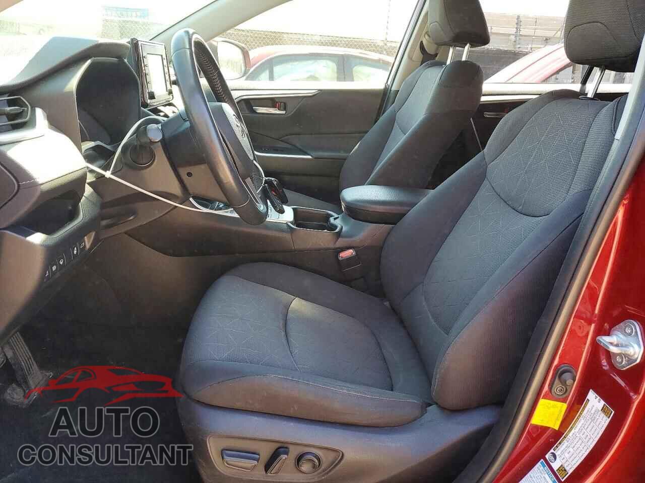 TOYOTA RAV4 2019 - JTMP1RFV2KD010611