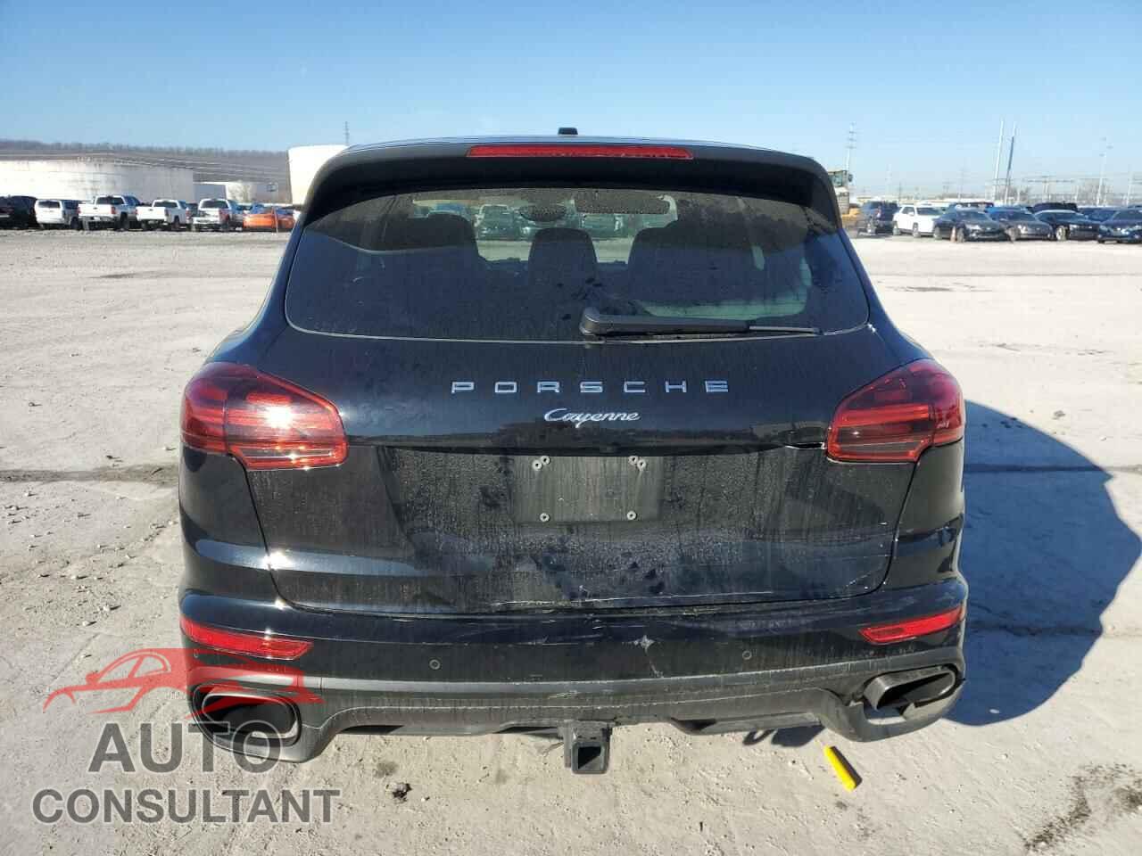 PORSCHE CAYENNE 2016 - WP1AA2A28GLA06410