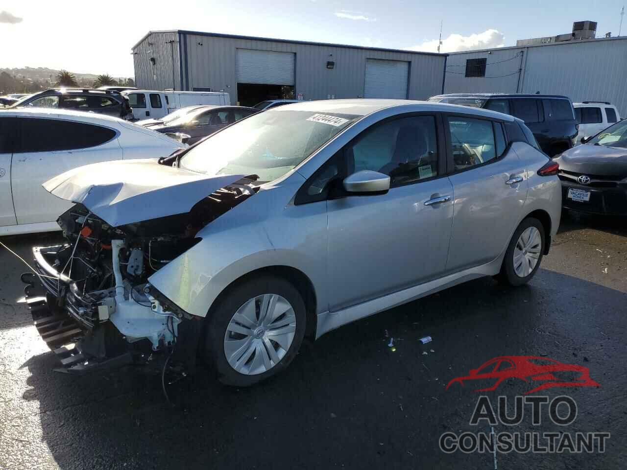 NISSAN LEAF 2023 - 1N4AZ1BV2PC557404