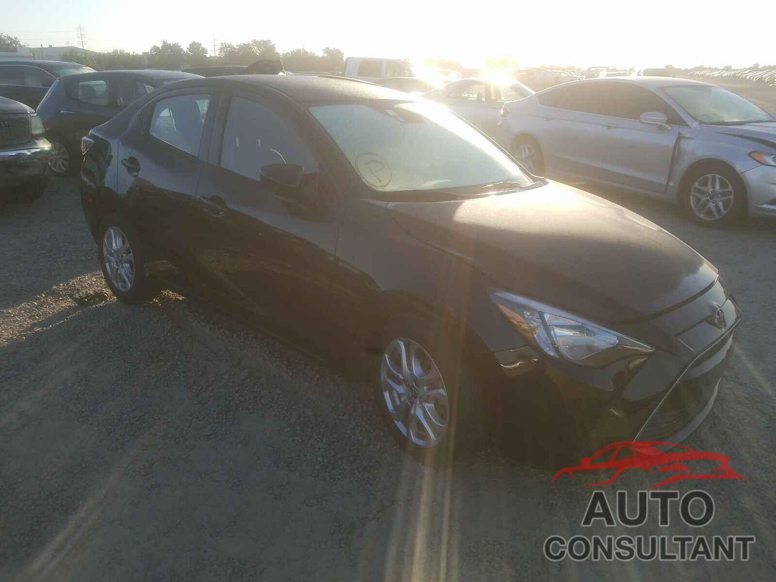 TOYOTA YARIS 2017 - 3MYDLBYV1HY191371