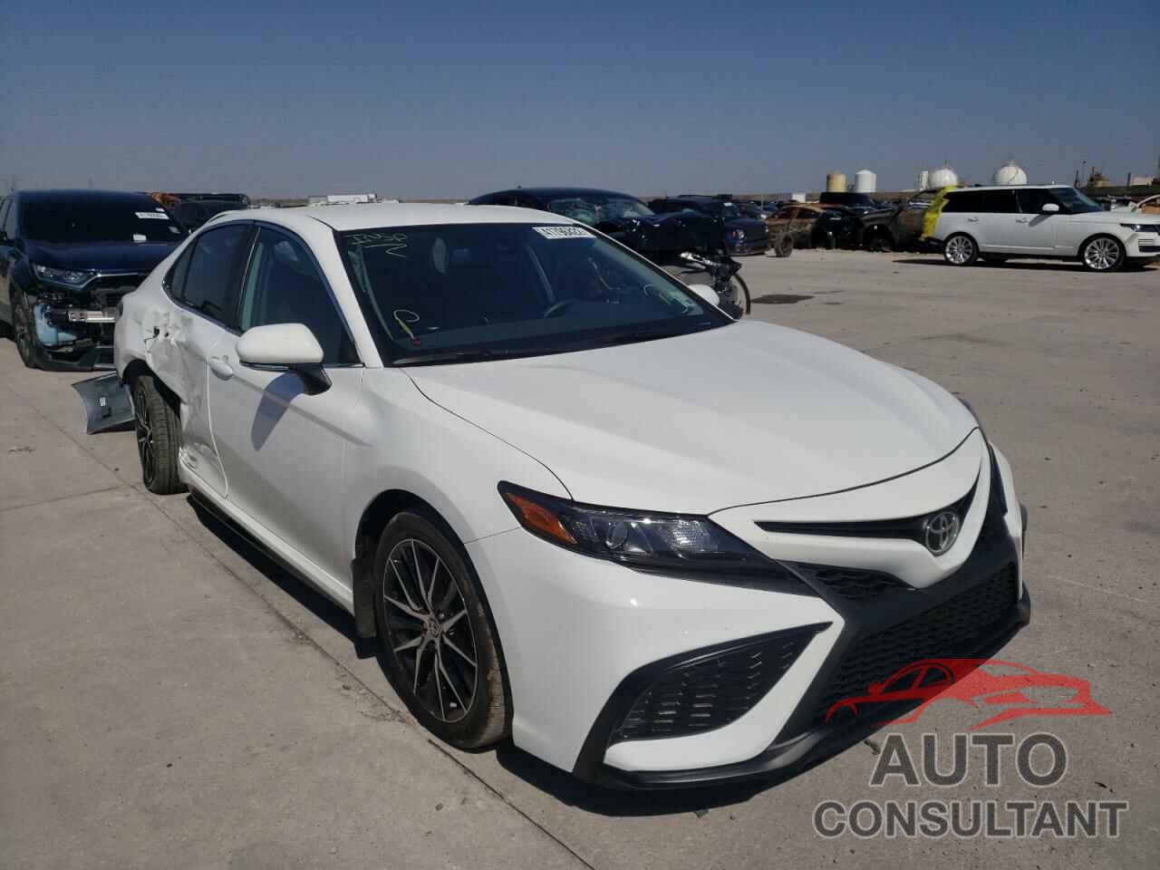 TOYOTA CAMRY 2022 - 4T1T11AK9NU618168