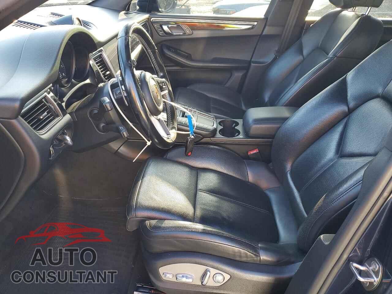 PORSCHE MACAN 2017 - WP1AA2A51HLB02357