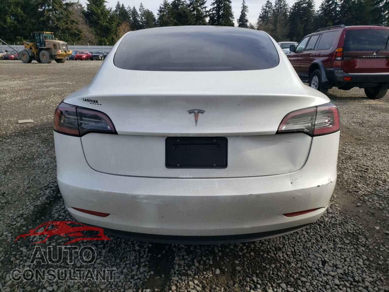 TESLA MODEL 3 2021 - 5YJ3E1EA8MF028044