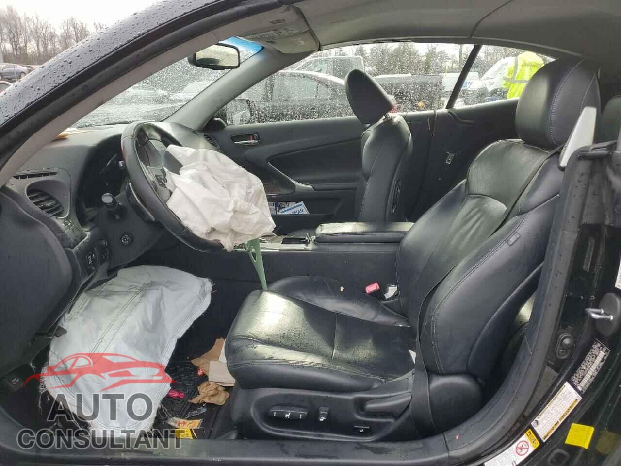 LEXUS IS 2015 - JTHFF2C23F2531948