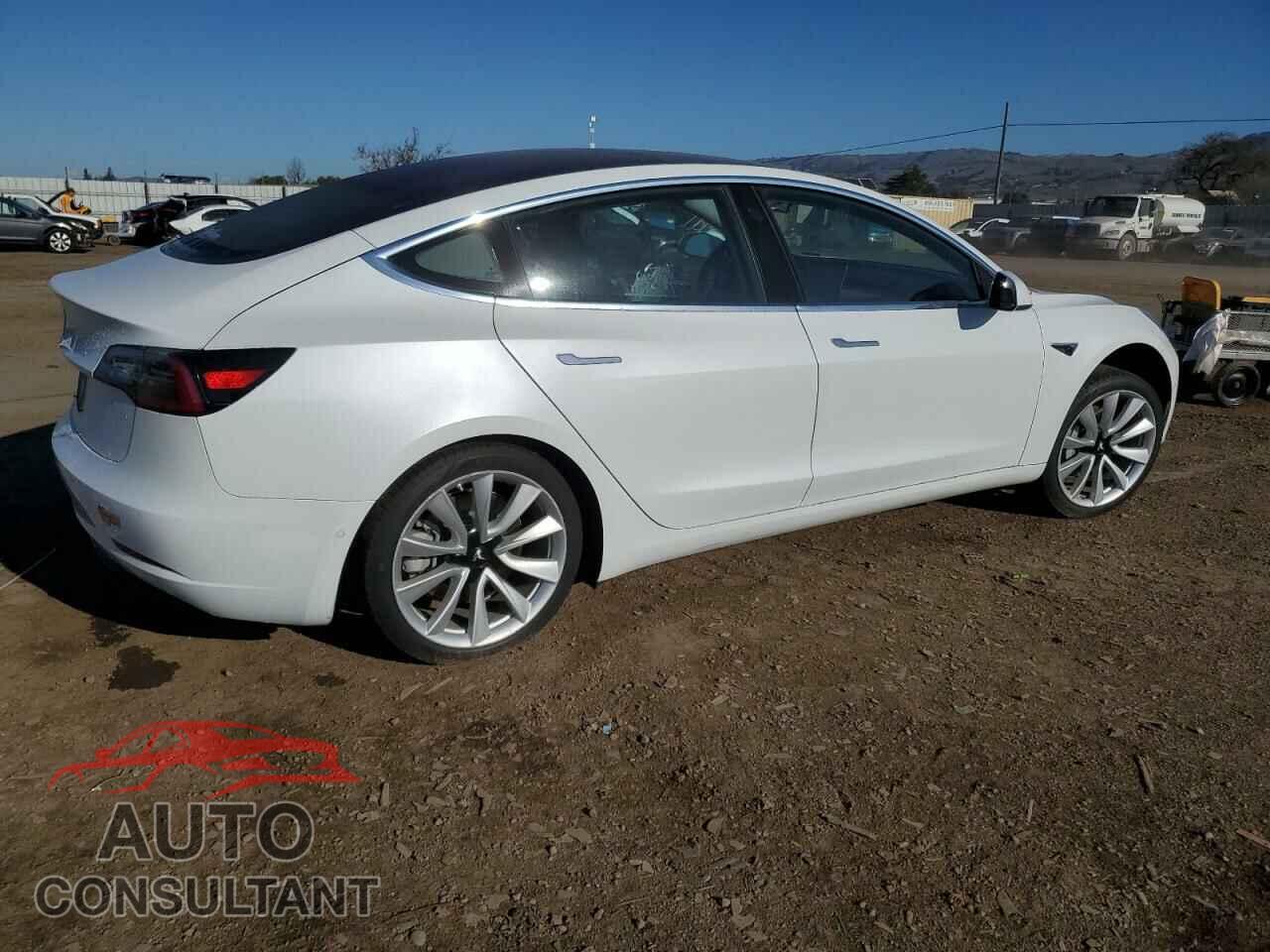 TESLA MODEL 3 2018 - 5YJ3E1EA2JF046731