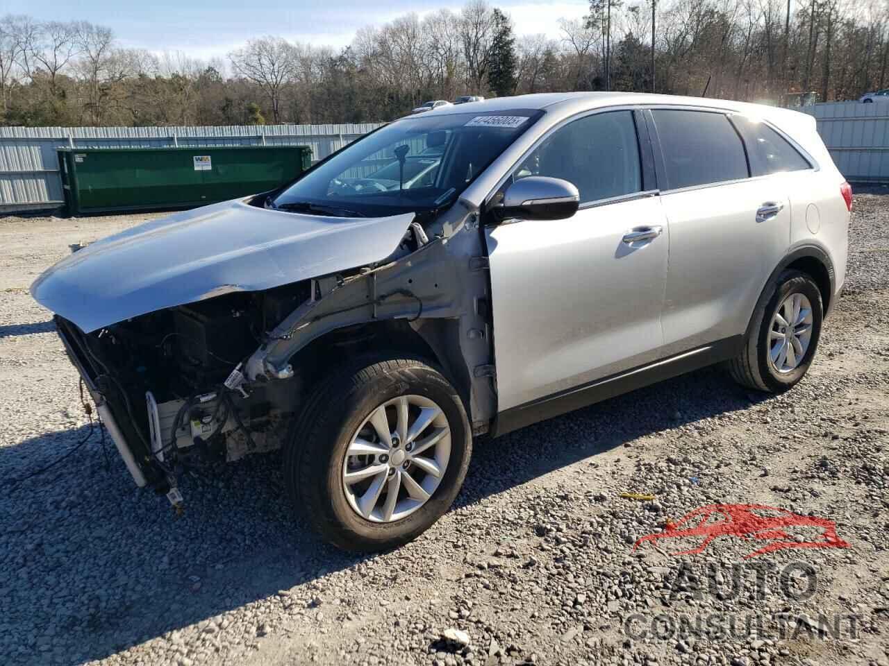 KIA SORENTO 2018 - 5XYPG4A32JG368573