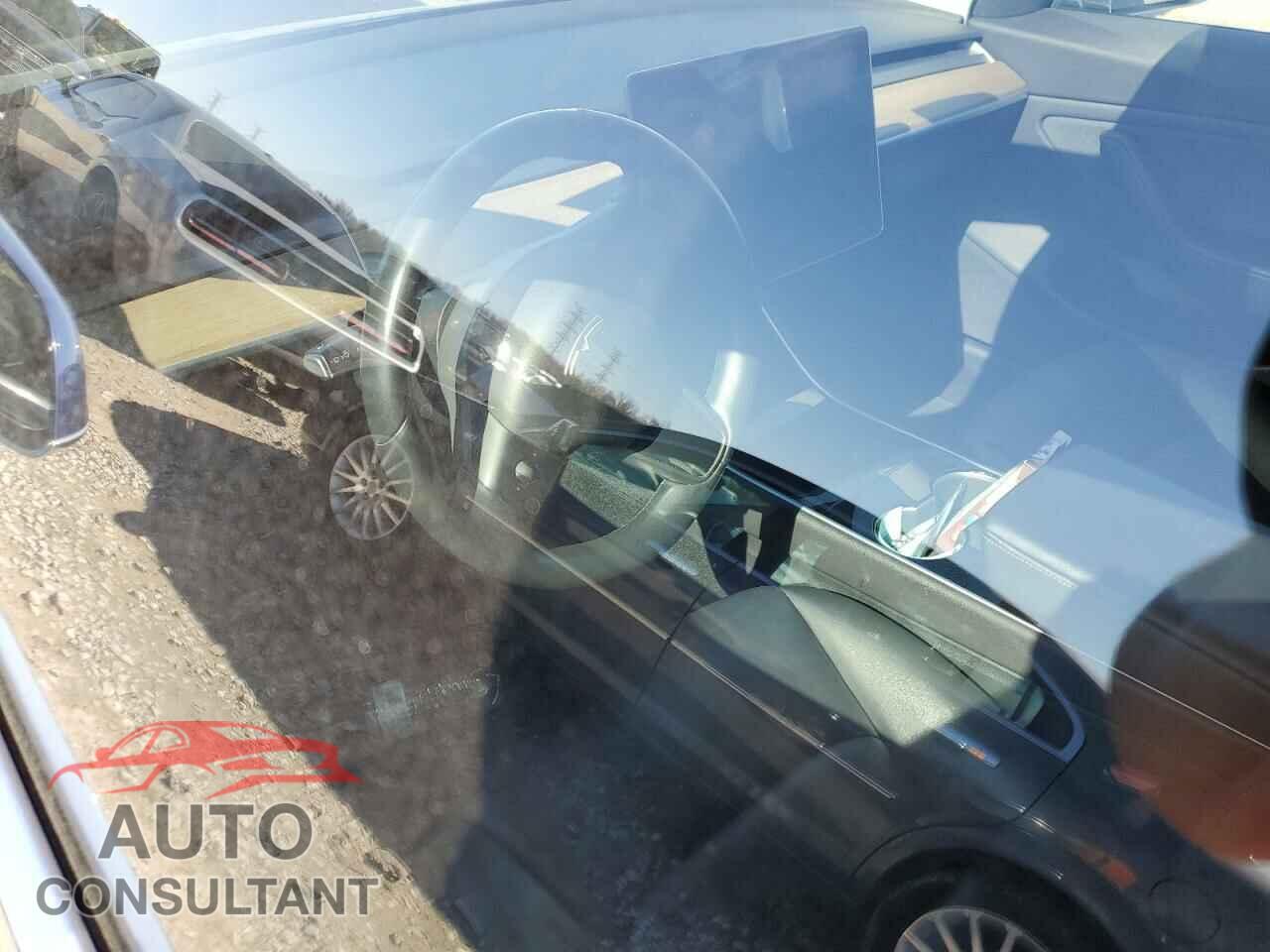 TESLA MODEL 3 2019 - 5YJ3E1EB3KF364884