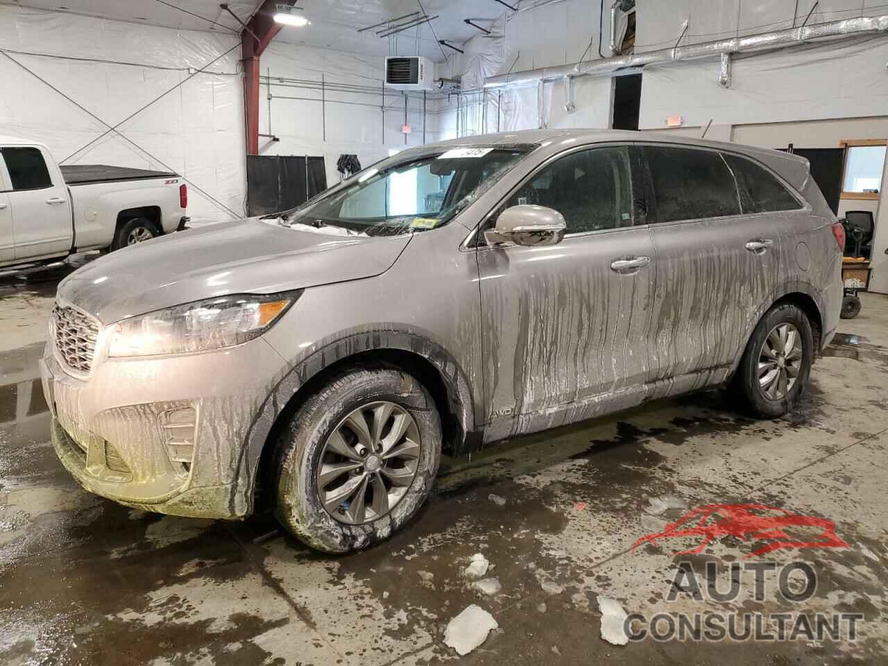 KIA SORENTO 2019 - 5XYPGDA36KG458147