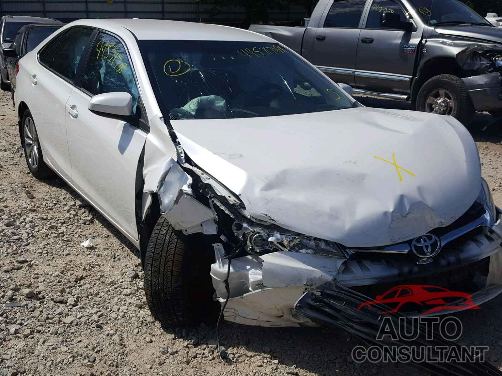 TOYOTA CAMRY 2015 - 4T1BF1FK4FU488100