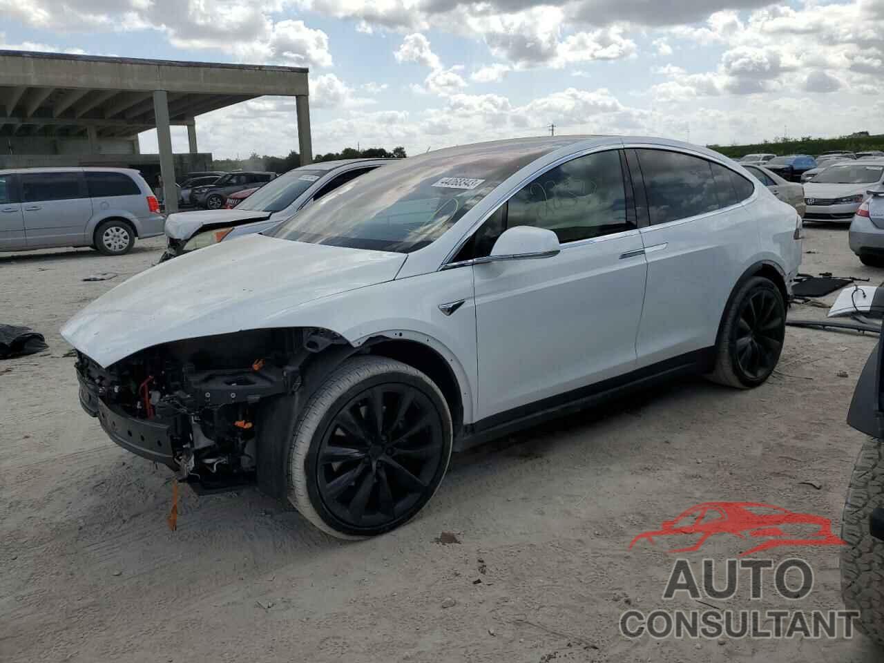 TESLA MODEL X 2021 - 5YJXCBE28MF310268