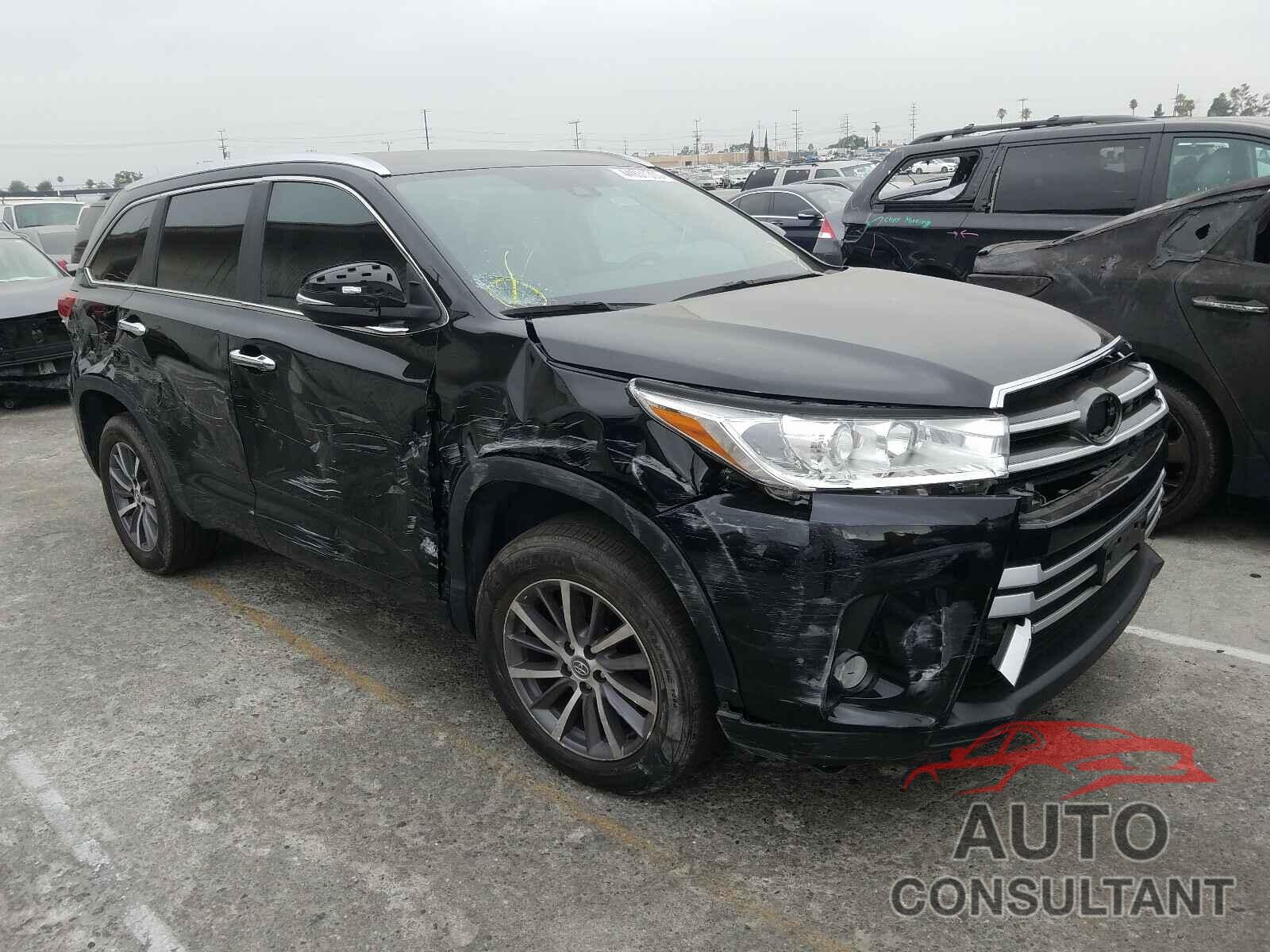 TOYOTA HIGHLANDER 2018 - 5TDKZRFH6JS288847