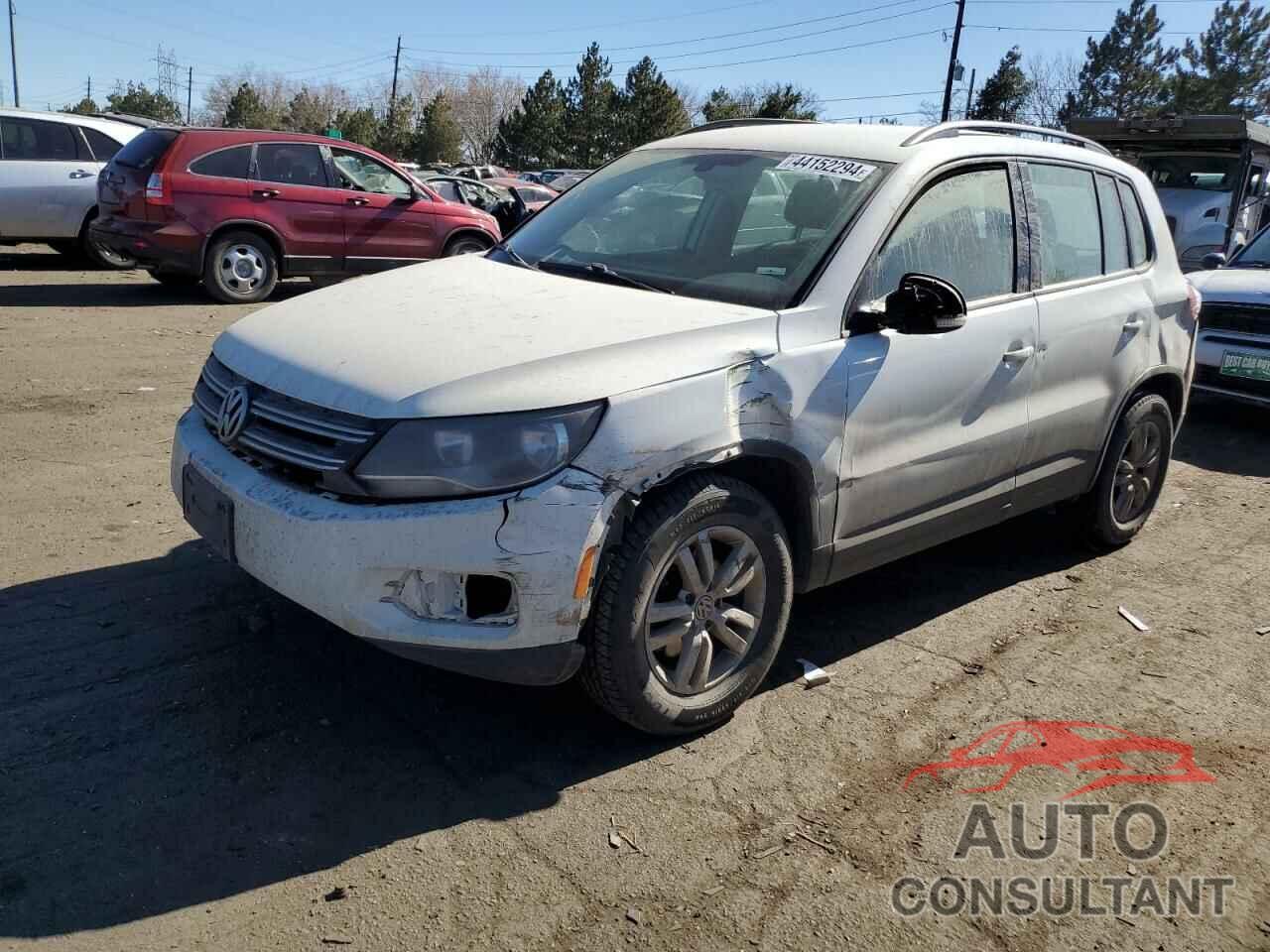 VOLKSWAGEN TIGUAN 2017 - WVGBV7AX3HK036355