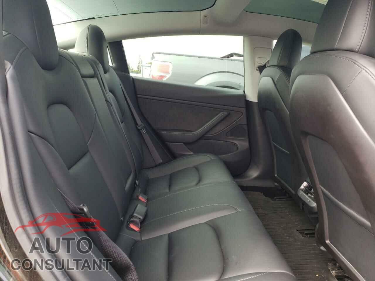 TESLA MODEL 3 2020 - 5YJ3E1EB2LF647861