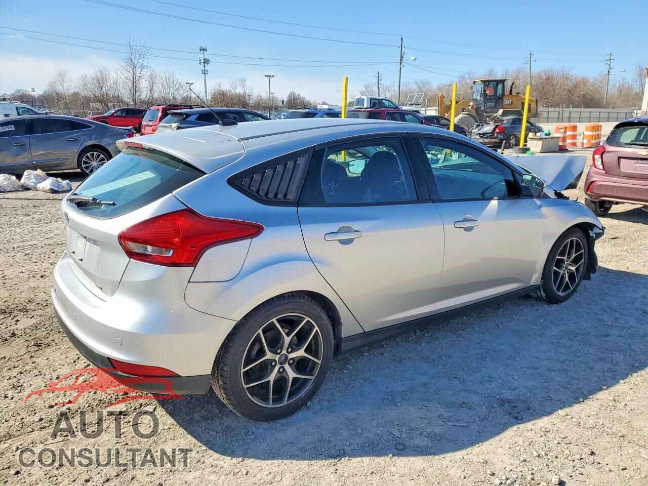 FORD FOCUS 2017 - 1FADP3M22HL326764