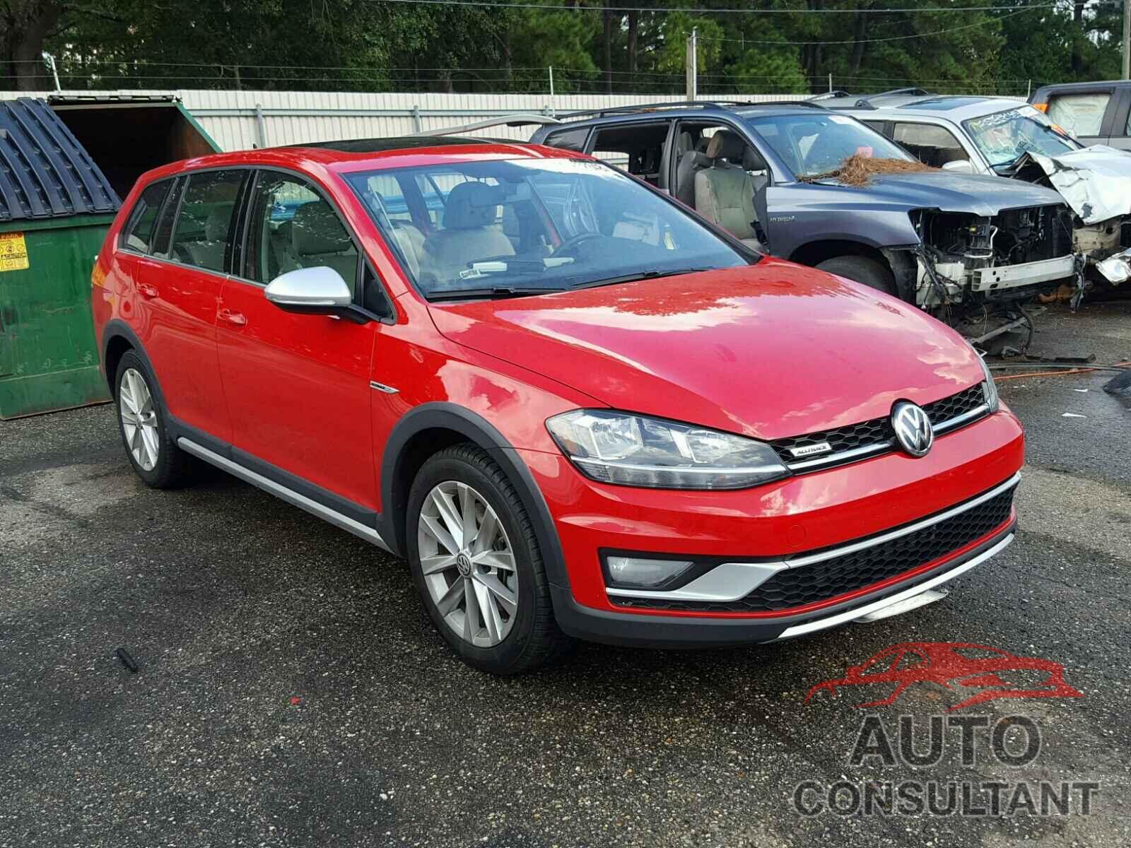 VOLKSWAGEN GOLF 2018 - 3VWM17AU8JM762402