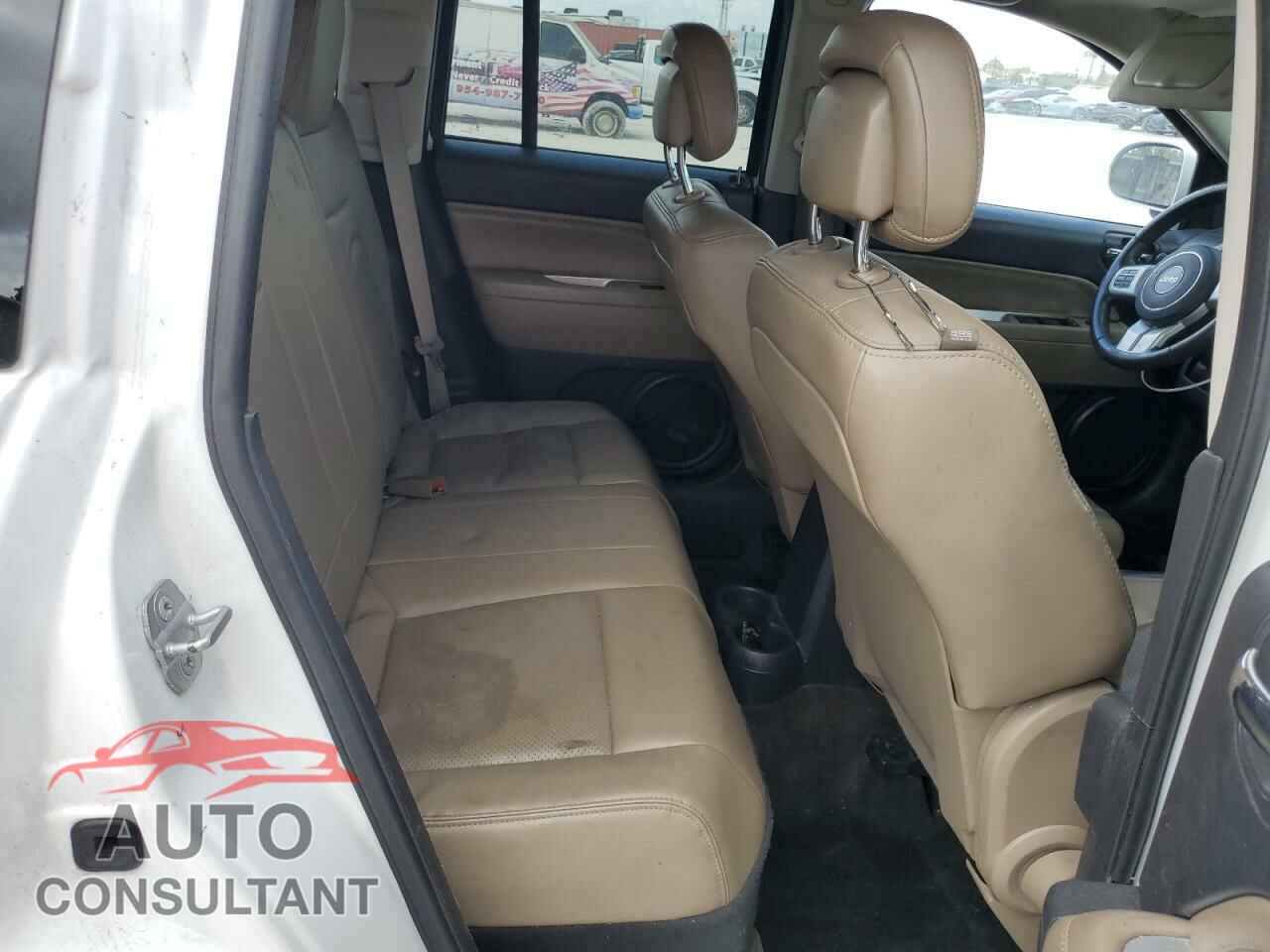 JEEP COMPASS 2014 - 1C4NJDCB1ED852171