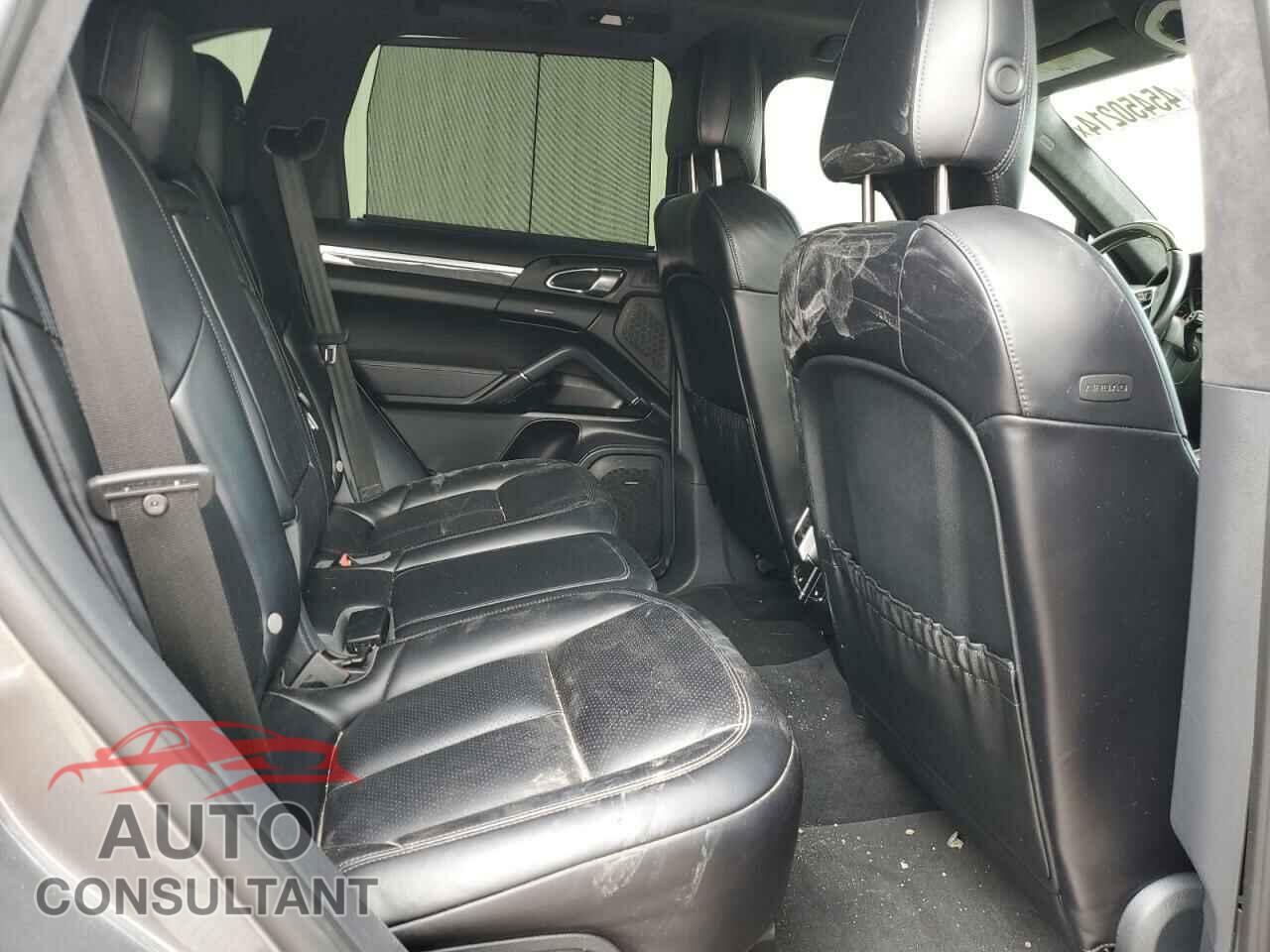 PORSCHE CAYENNE 2017 - WP1AD2A23HLA82240
