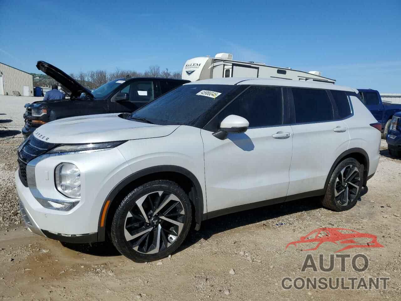 MITSUBISHI OUTLANDER 2023 - JA4J4UA83PZ046782