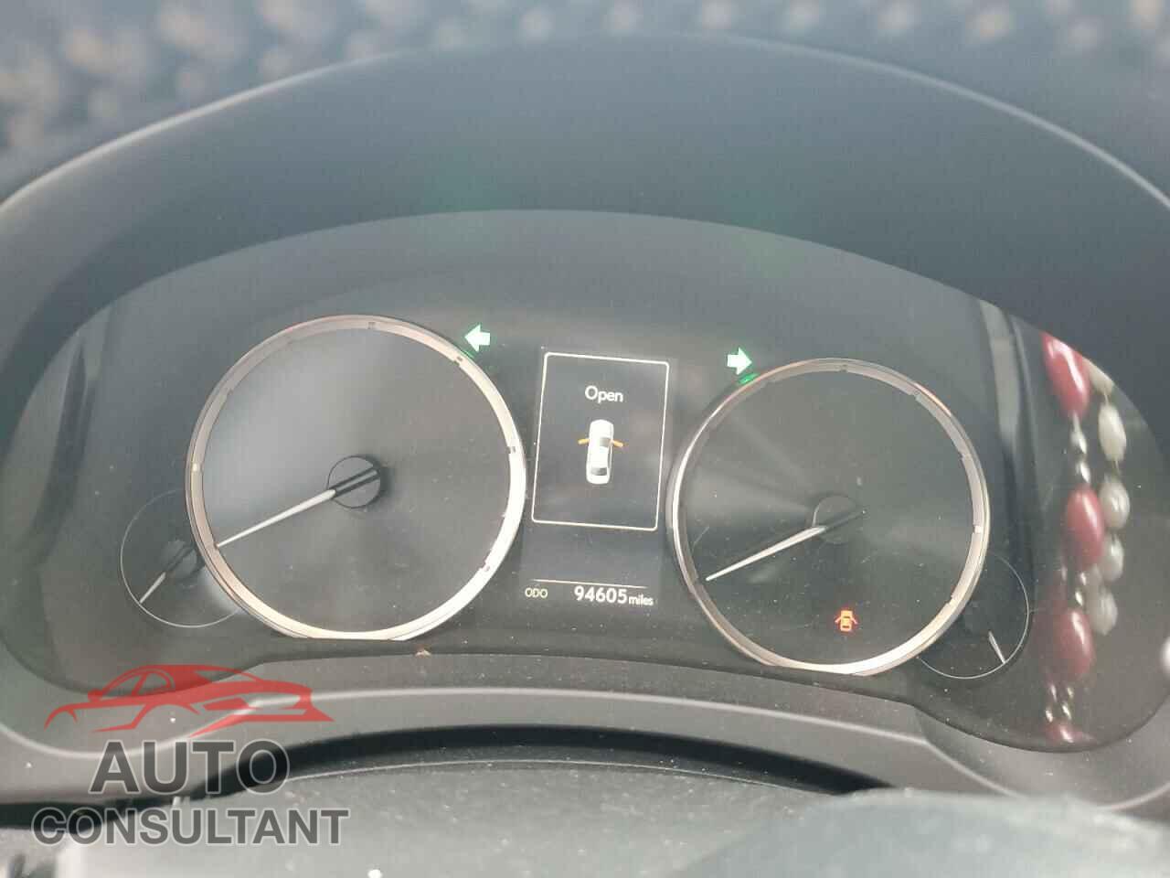 LEXUS IS 2017 - JTHBA1D20H5060896