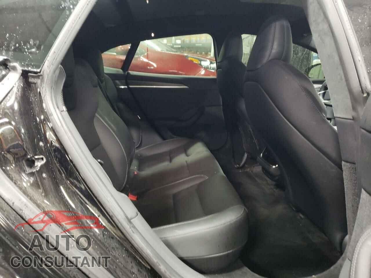 TESLA MODEL S 2021 - 5YJSA1E61MF456007