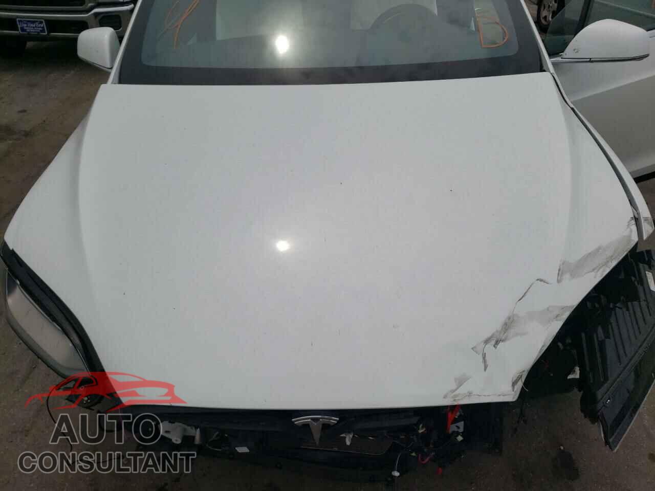 TESLA MODEL X 2018 - 5YJXCBE21JF099992